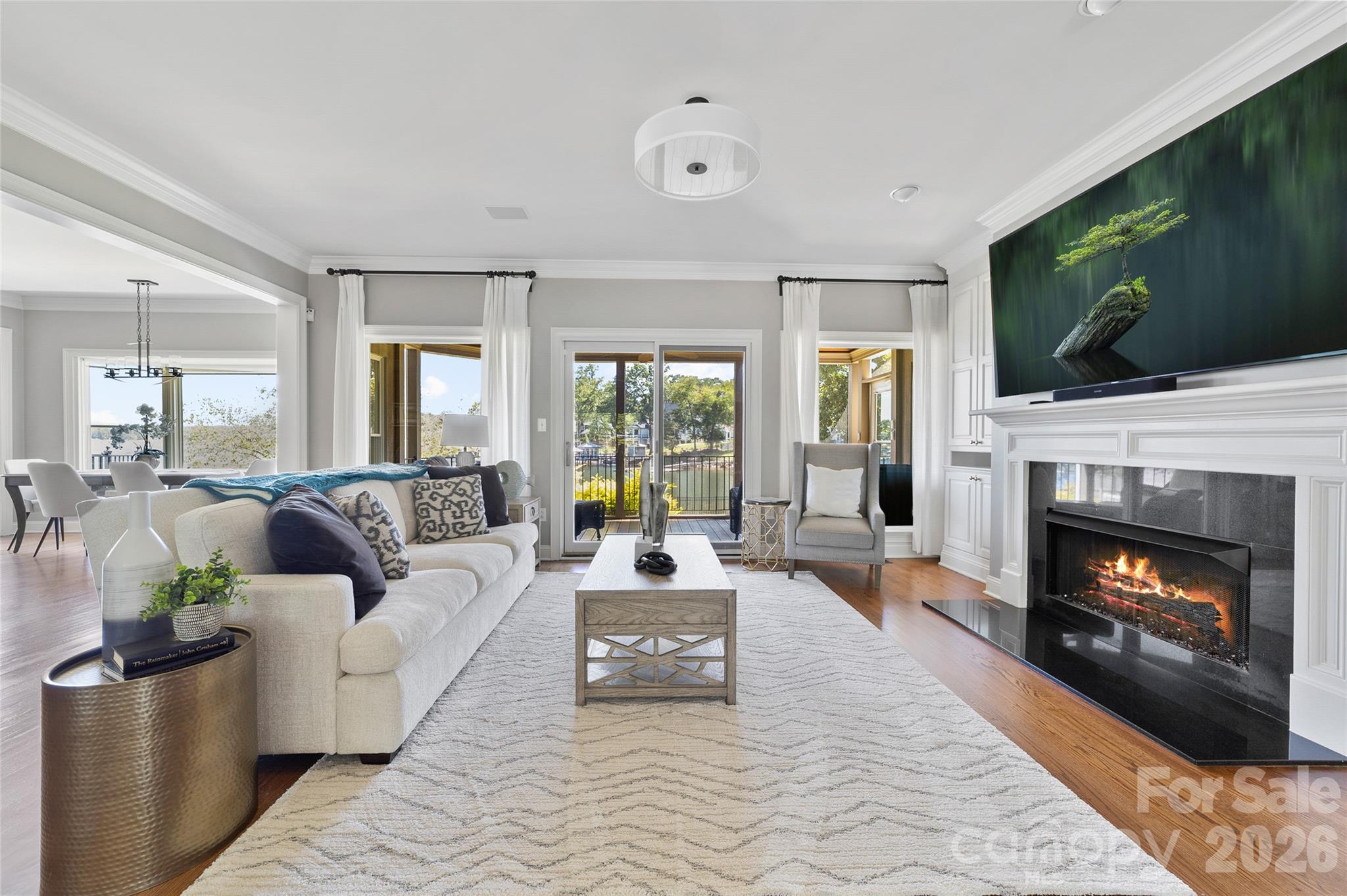 Single Family Residence at 21206 Captiva Court, Cornelius, photo 6 of 48