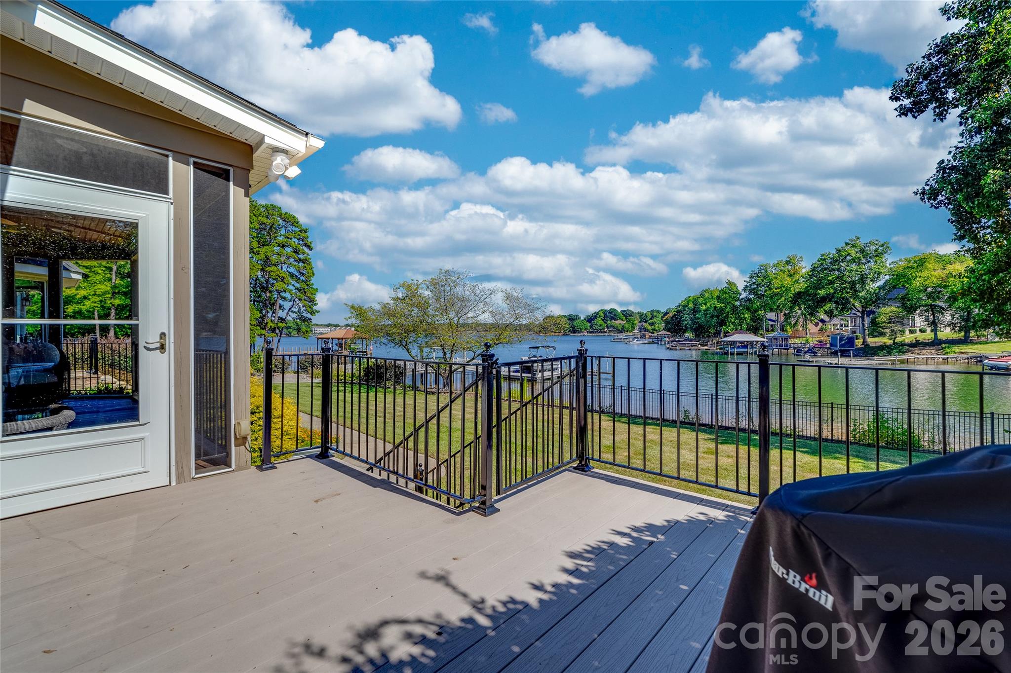 Single Family Residence at 21206 Captiva Court, Cornelius, photo 43 of 48