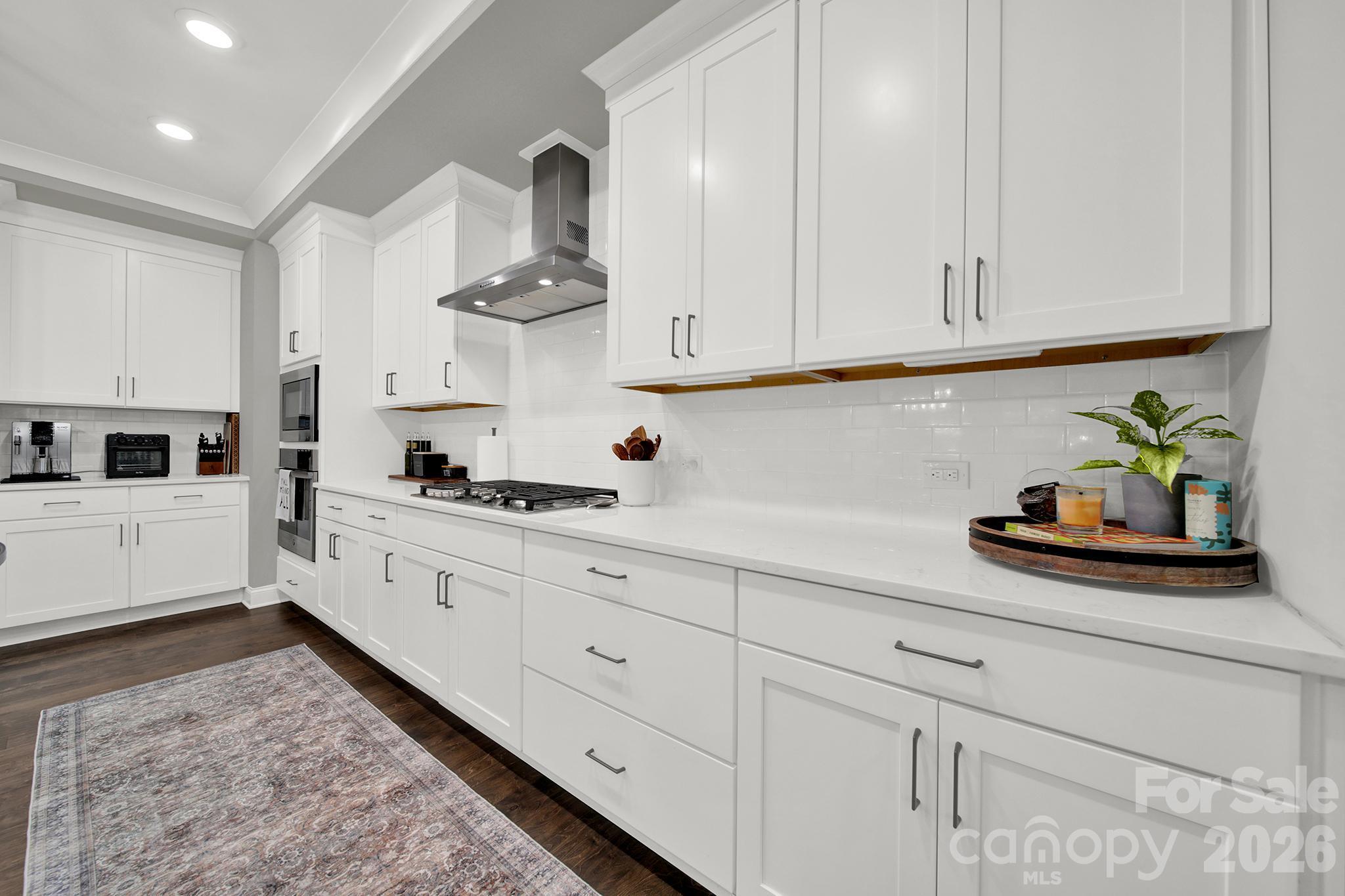 Single Family Residence at 6340 Harbor Oaks Drive, Denver, photo 9 of 47