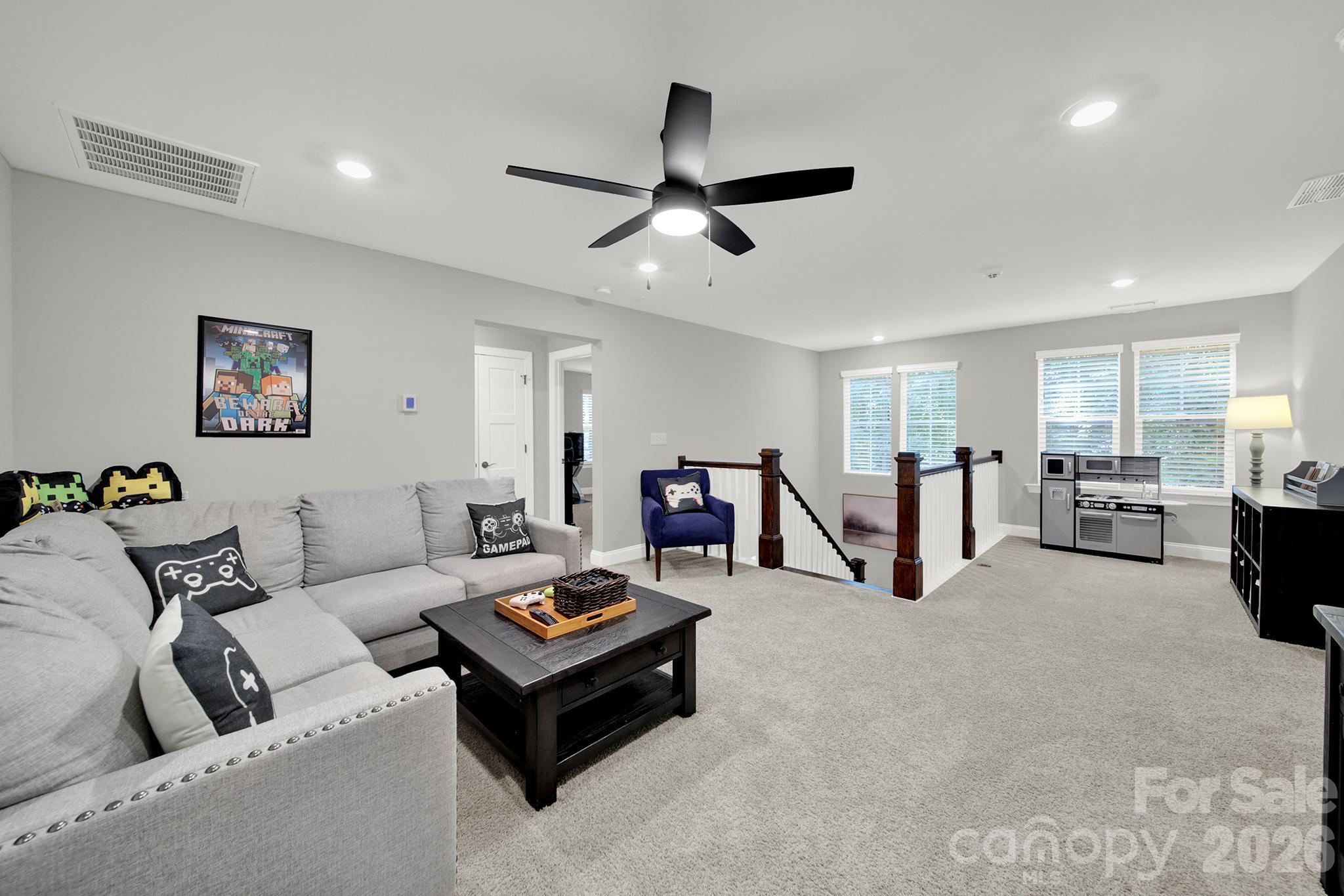 Single Family Residence at 6340 Harbor Oaks Drive, Denver, photo 28 of 47