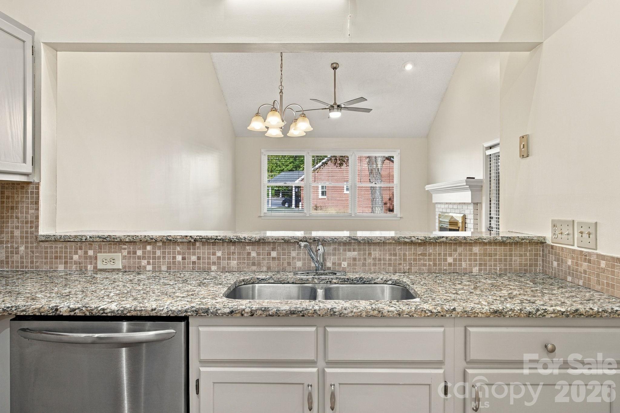 Kitchen looking into dining area - 19838 Oak Leaf Circle, Cornelius