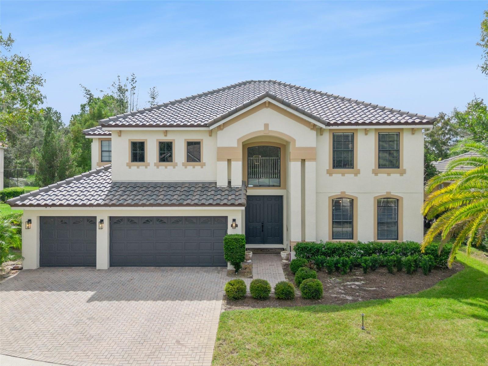 10072 OAK QUARRY DR