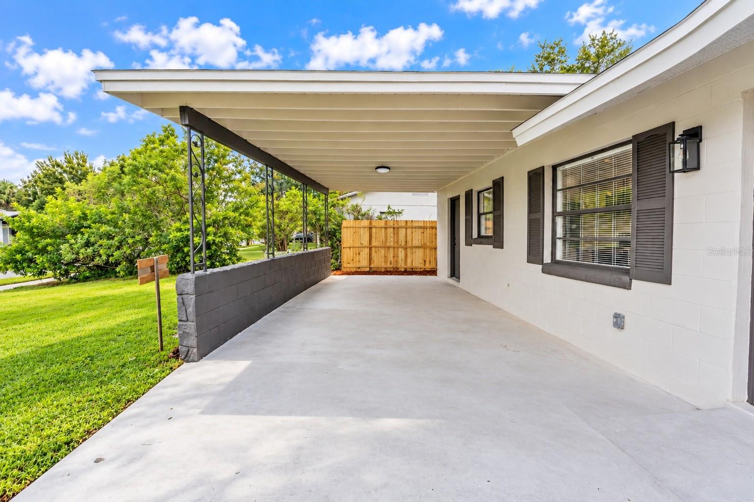 Single Family Residence at 4925 ELESE ST, ORLANDO, photo 2 of 21
