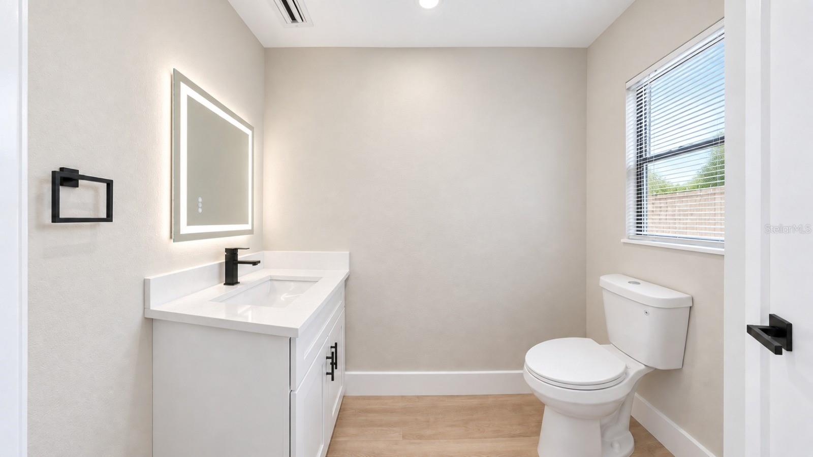 Single Family Residence at 4925 ELESE ST, ORLANDO, photo 11 of 21