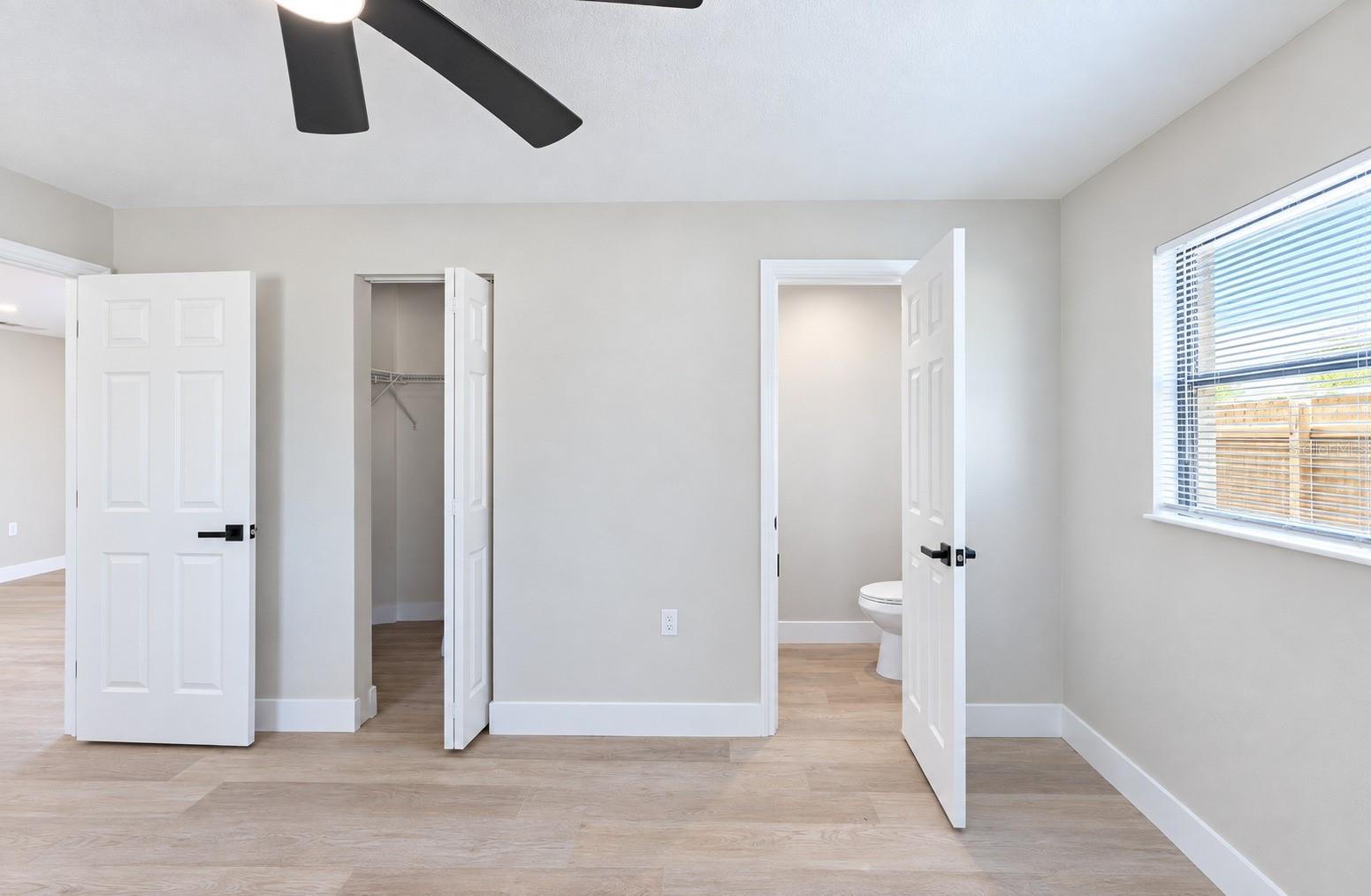 Single Family Residence at 4925 ELESE ST, ORLANDO, photo 12 of 21