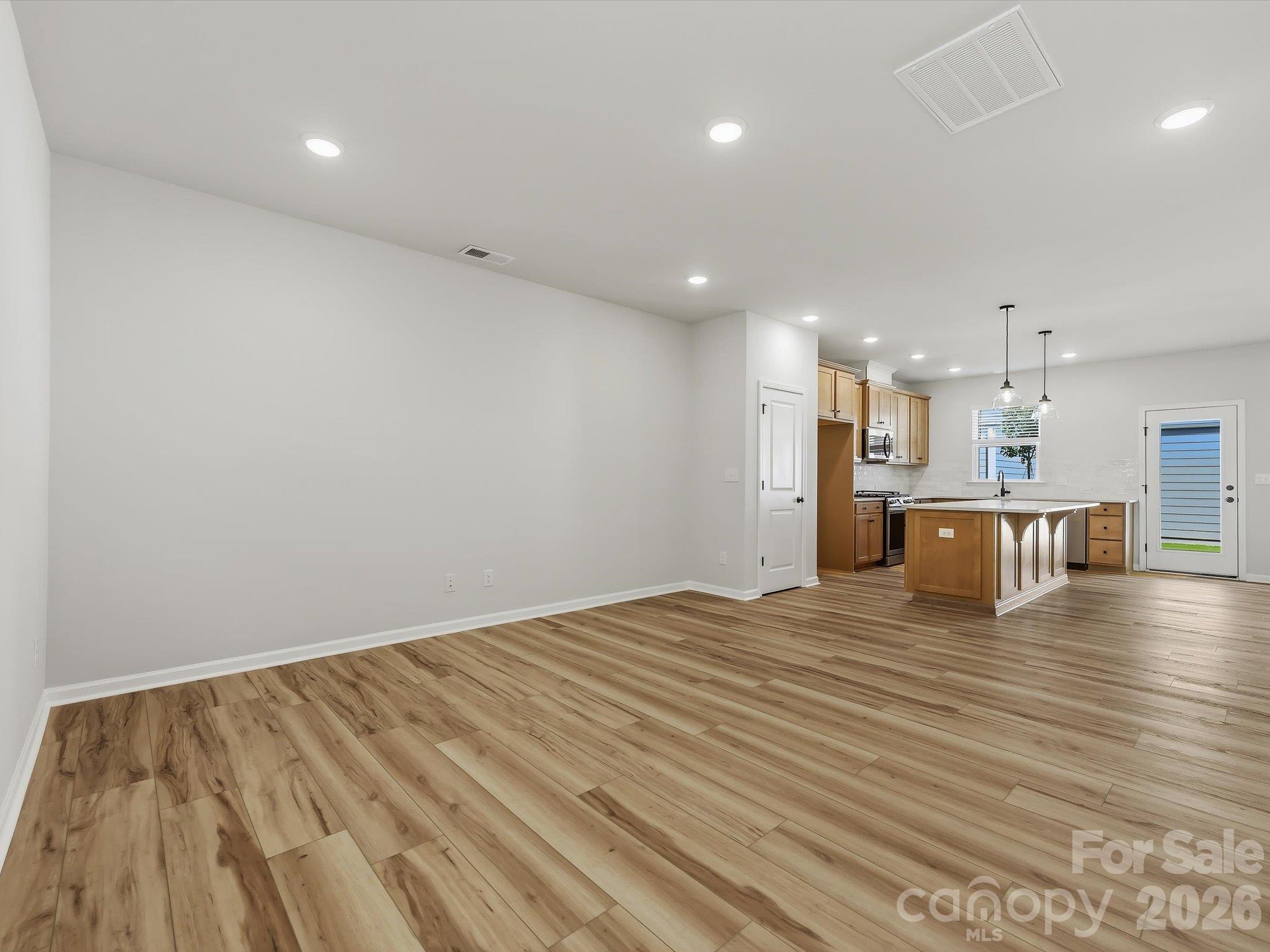 Townhouse at 10028 Mamillion Drive, Huntersville, photo 5 of 18