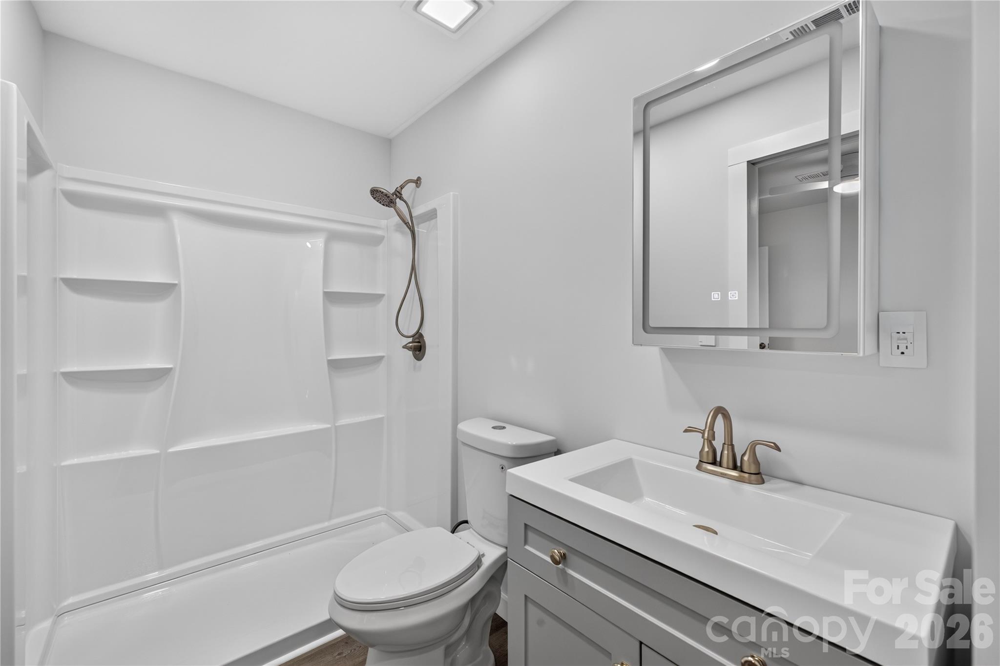 Single Family Residence at 427 Clinton Avenue, Lancaster, photo 16 of 33