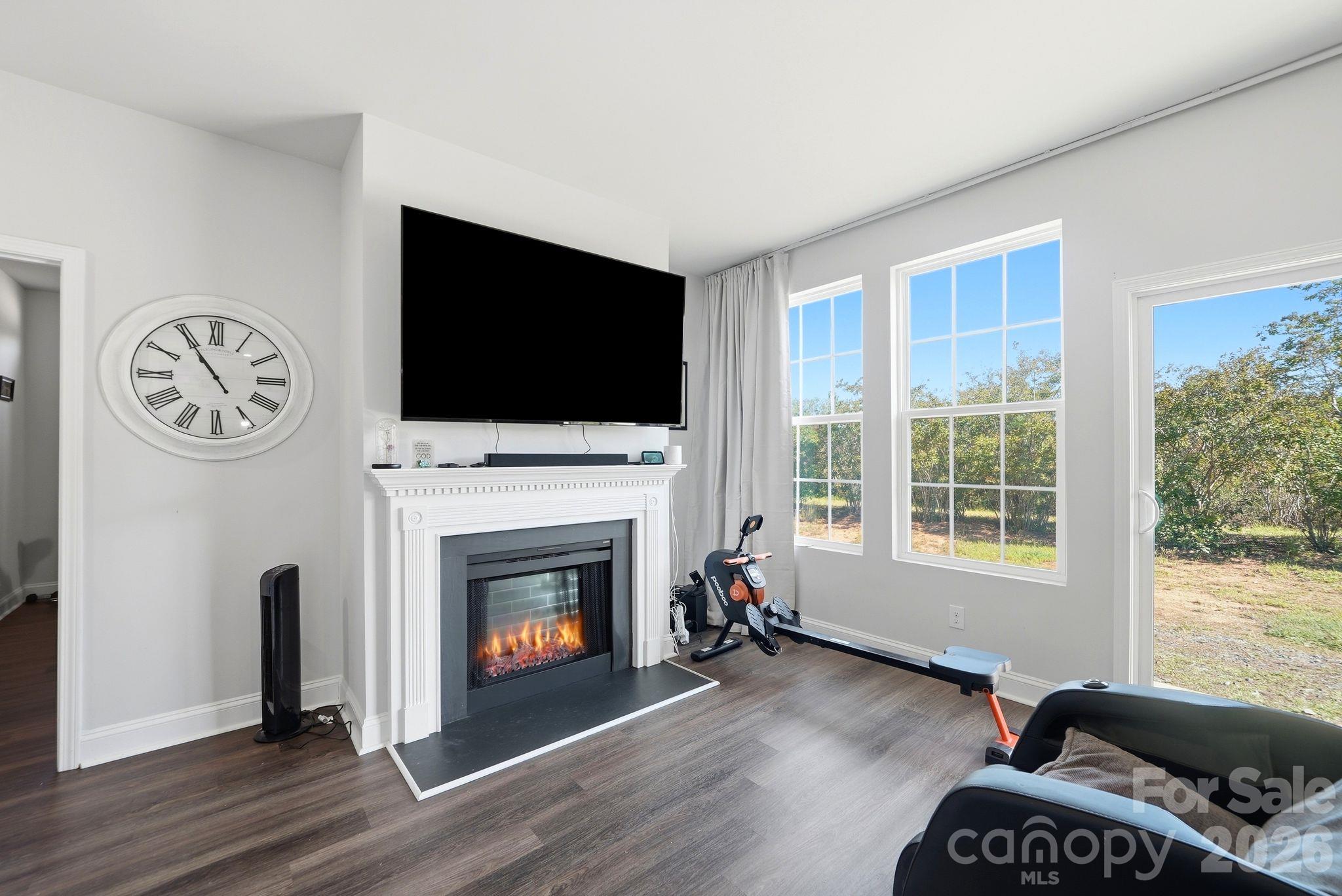 Living Room - 6100 White Store Pageland Road, Marshville