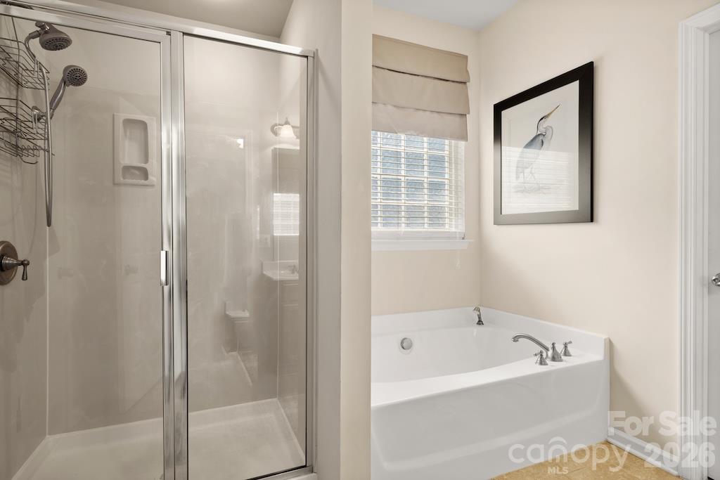 Single Family Residence at 6723 Carrington Pointe Drive, Huntersville, photo 21 of 39