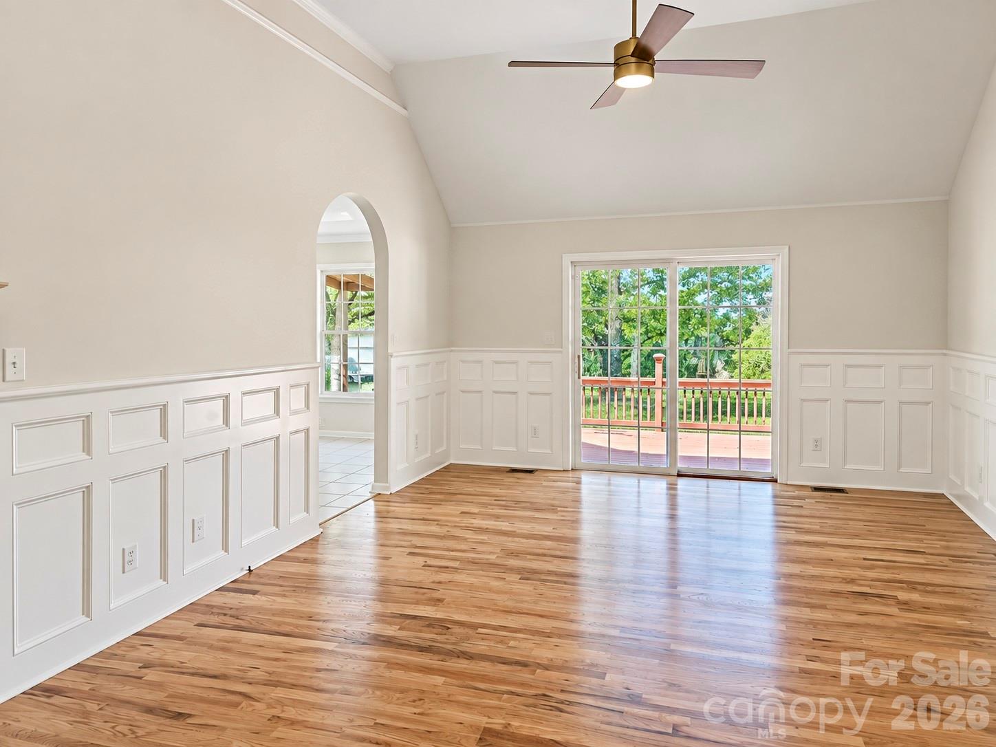 Single Family Residence at 1615 Terra Cotta Drive, Hickory, photo 5 of 48