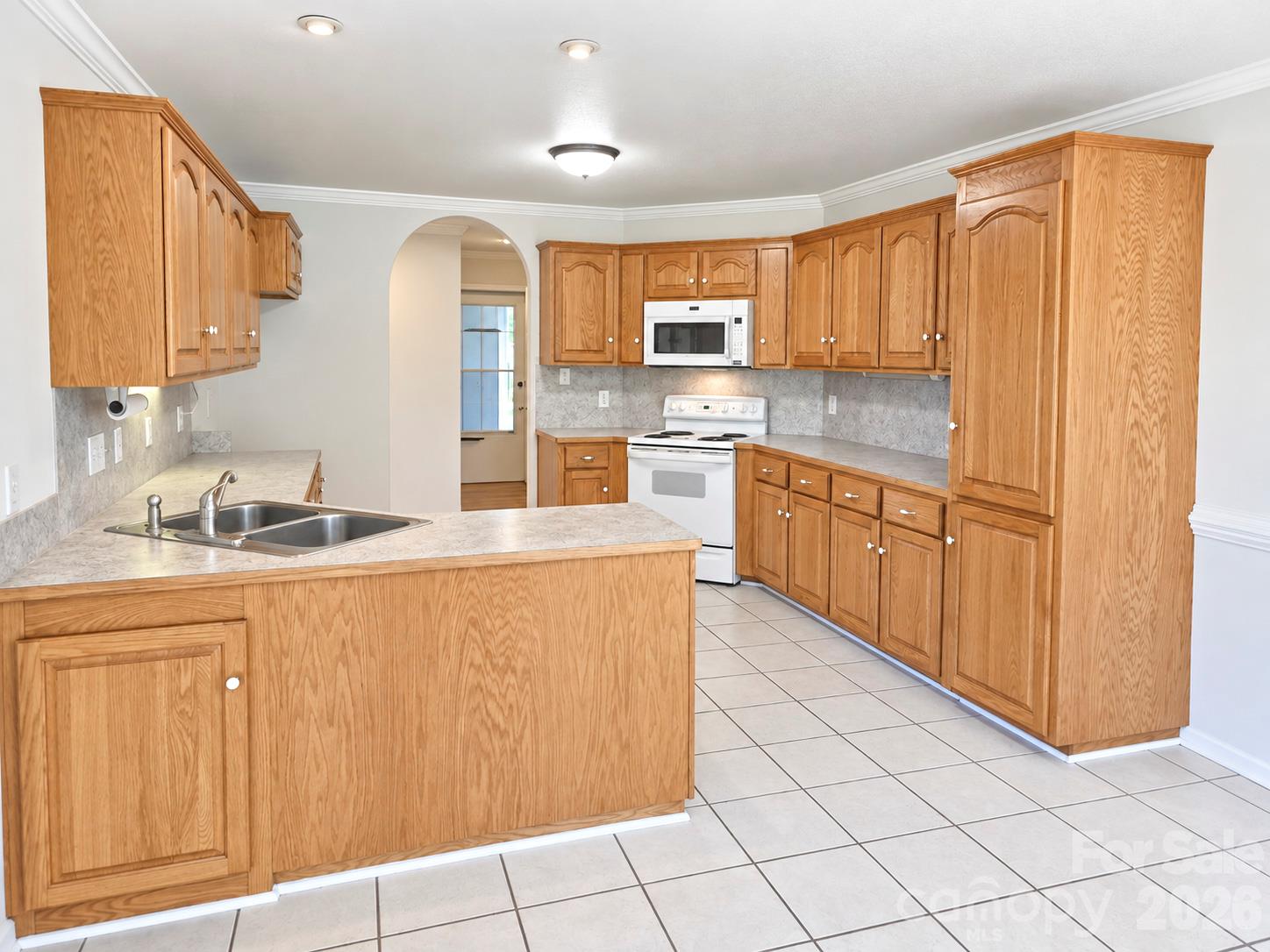 Single Family Residence at 1615 Terra Cotta Drive, Hickory, photo 8 of 48