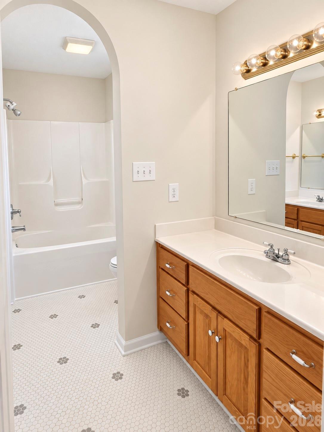 Single Family Residence at 1615 Terra Cotta Drive, Hickory, photo 18 of 48