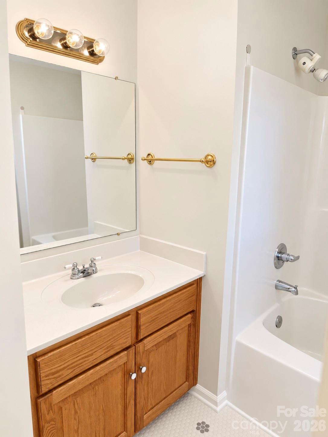 Single Family Residence at 1615 Terra Cotta Drive, Hickory, photo 19 of 48