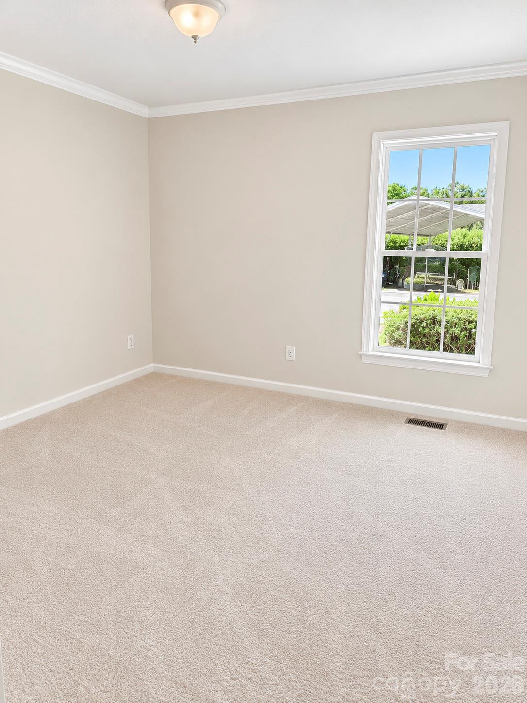 Single Family Residence at 1615 Terra Cotta Drive, Hickory, photo 26 of 48