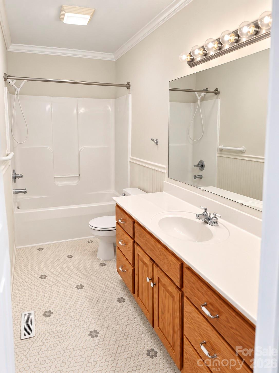 Single Family Residence at 1615 Terra Cotta Drive, Hickory, photo 29 of 48