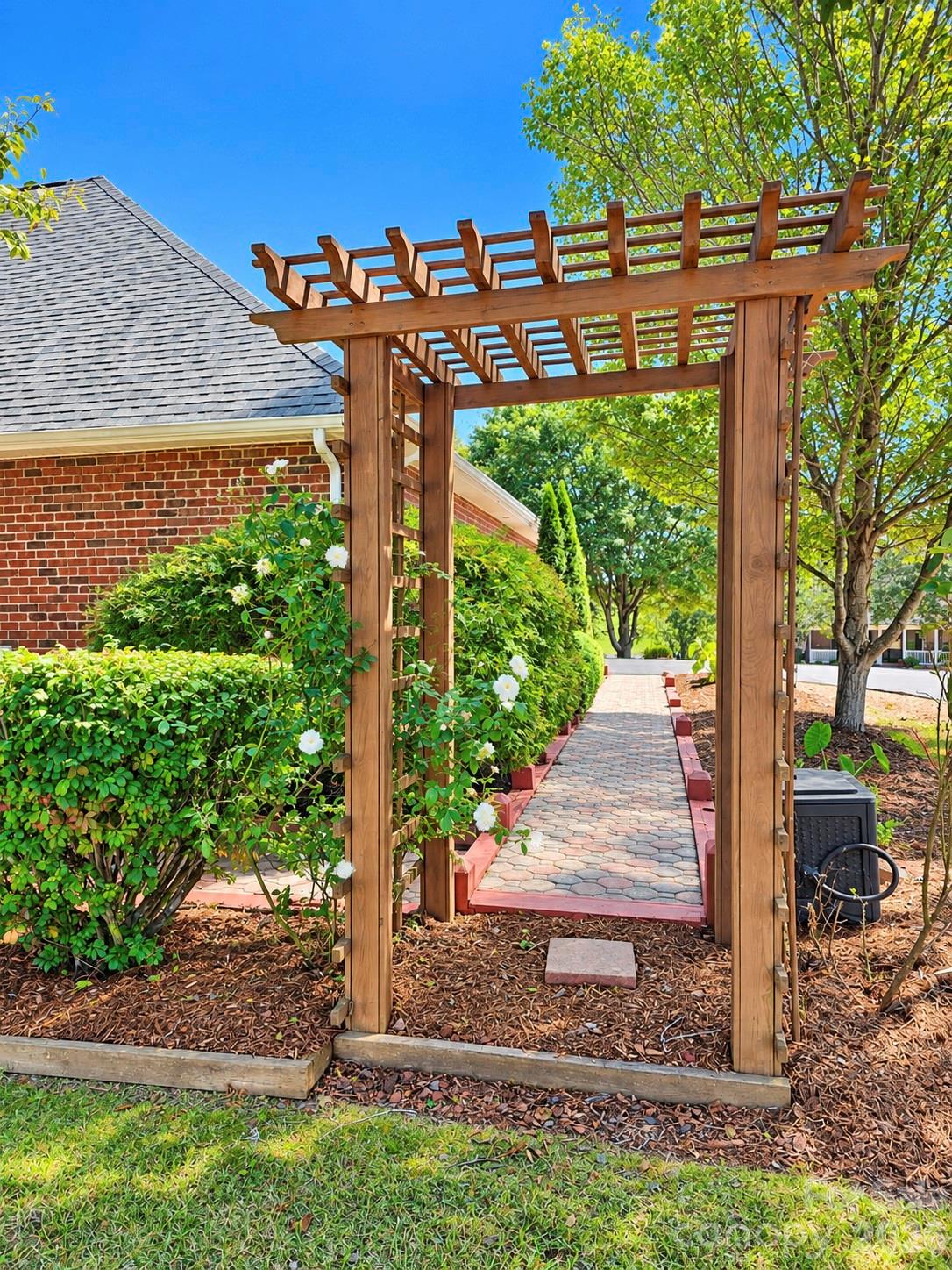 Single Family Residence at 1615 Terra Cotta Drive, Hickory, photo 38 of 48
