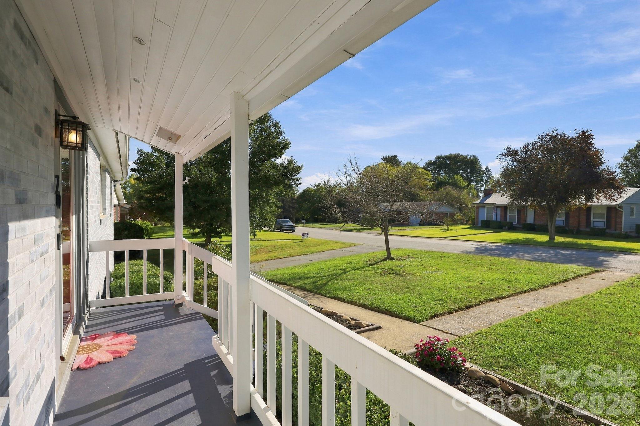 Single Family Residence at 20 Oak Leaf Lane, Arden, photo 2 of 53