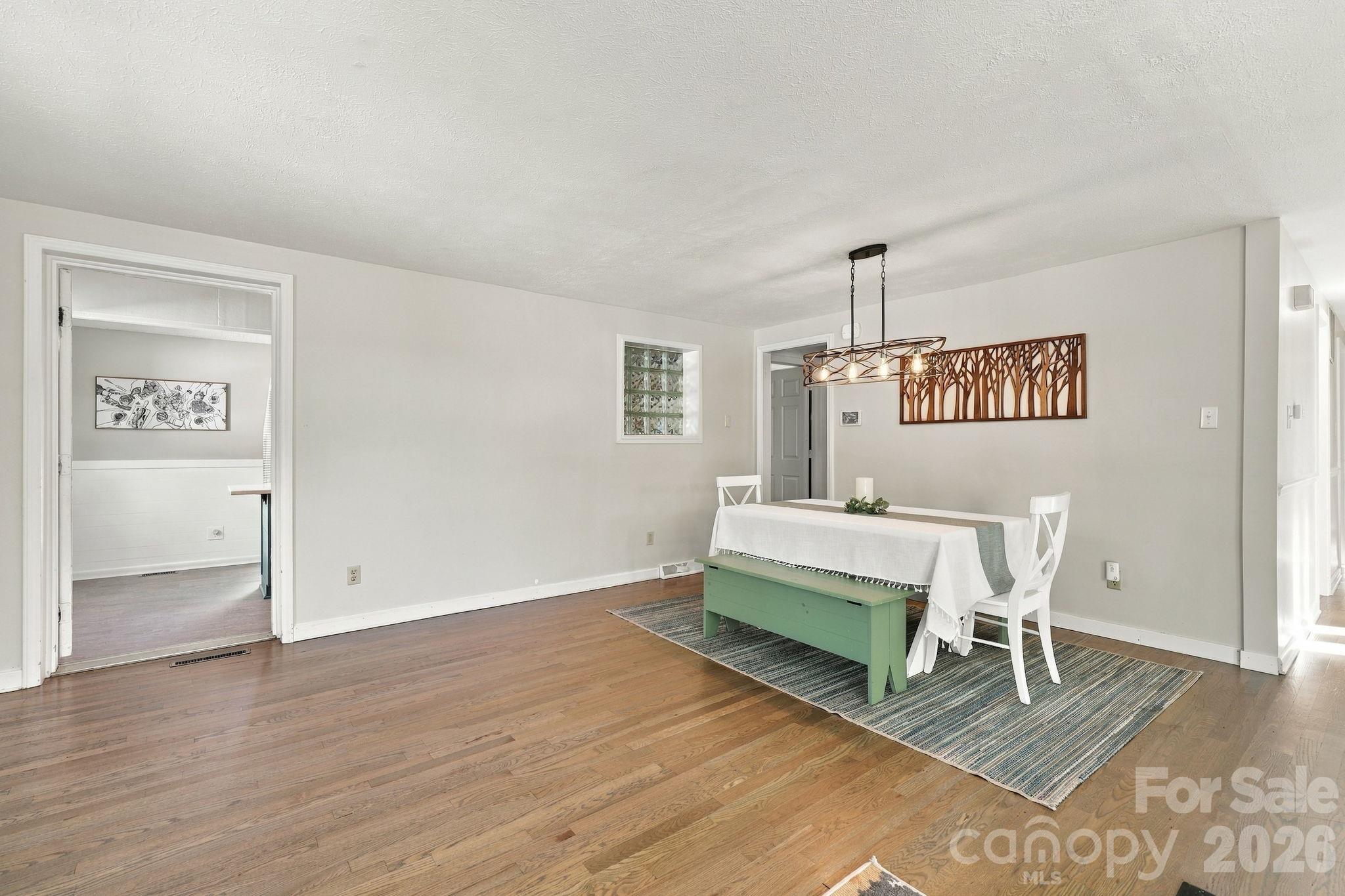 Single Family Residence at 20 Oak Leaf Lane, Arden, photo 10 of 53