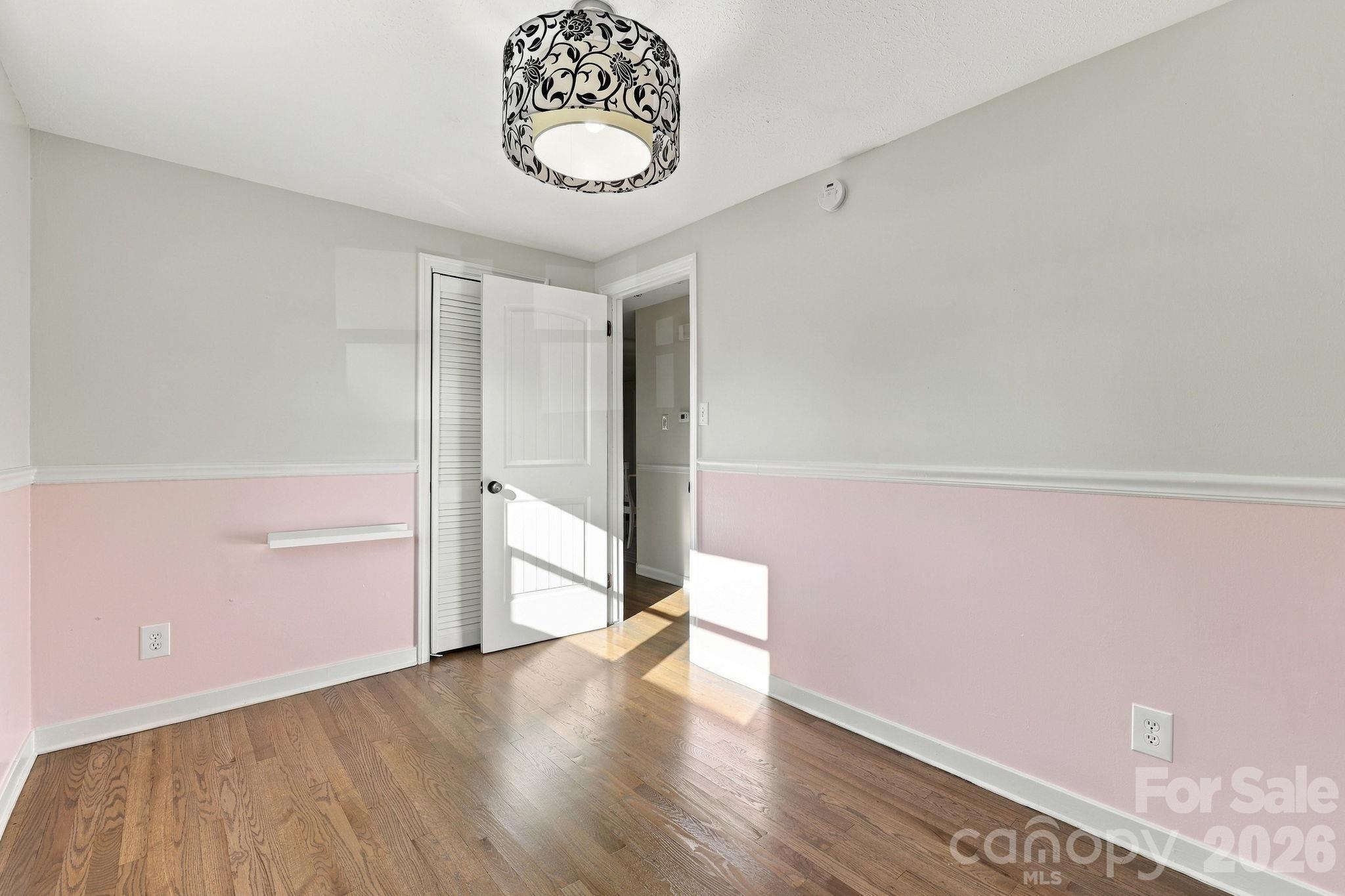 Single Family Residence at 20 Oak Leaf Lane, Arden, photo 19 of 53