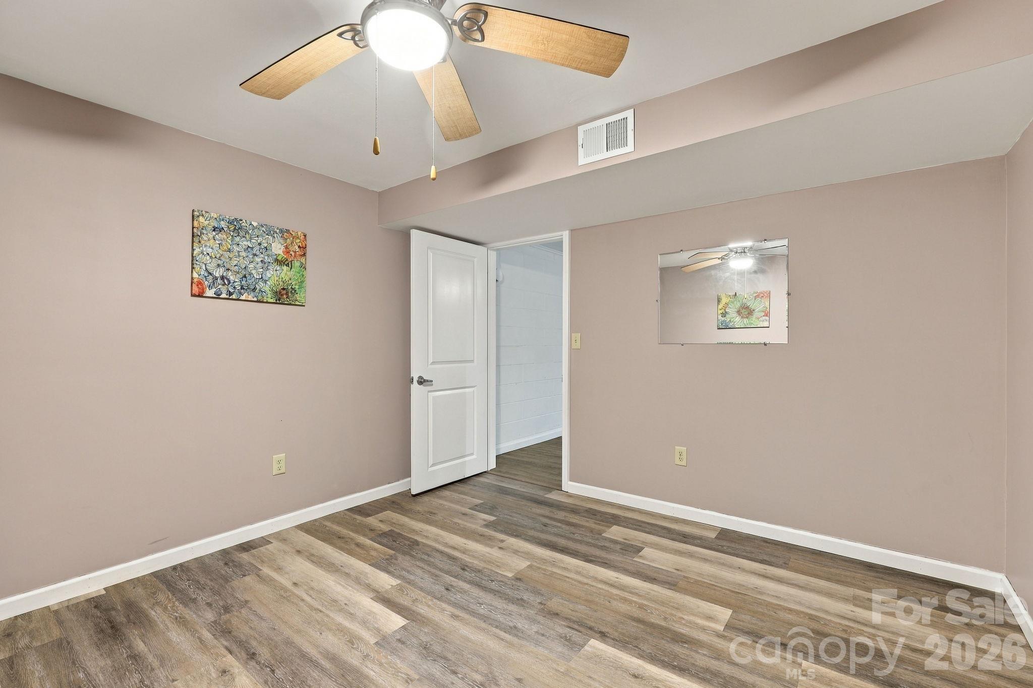Single Family Residence at 20 Oak Leaf Lane, Arden, photo 38 of 53