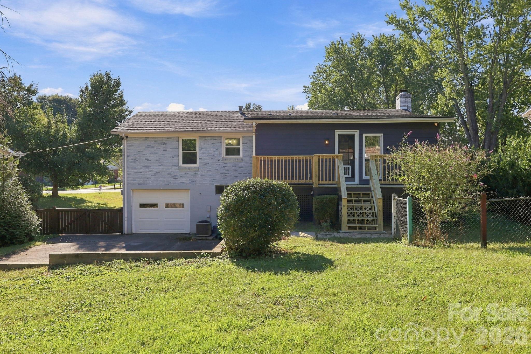 Single Family Residence at 20 Oak Leaf Lane, Arden, photo 44 of 53
