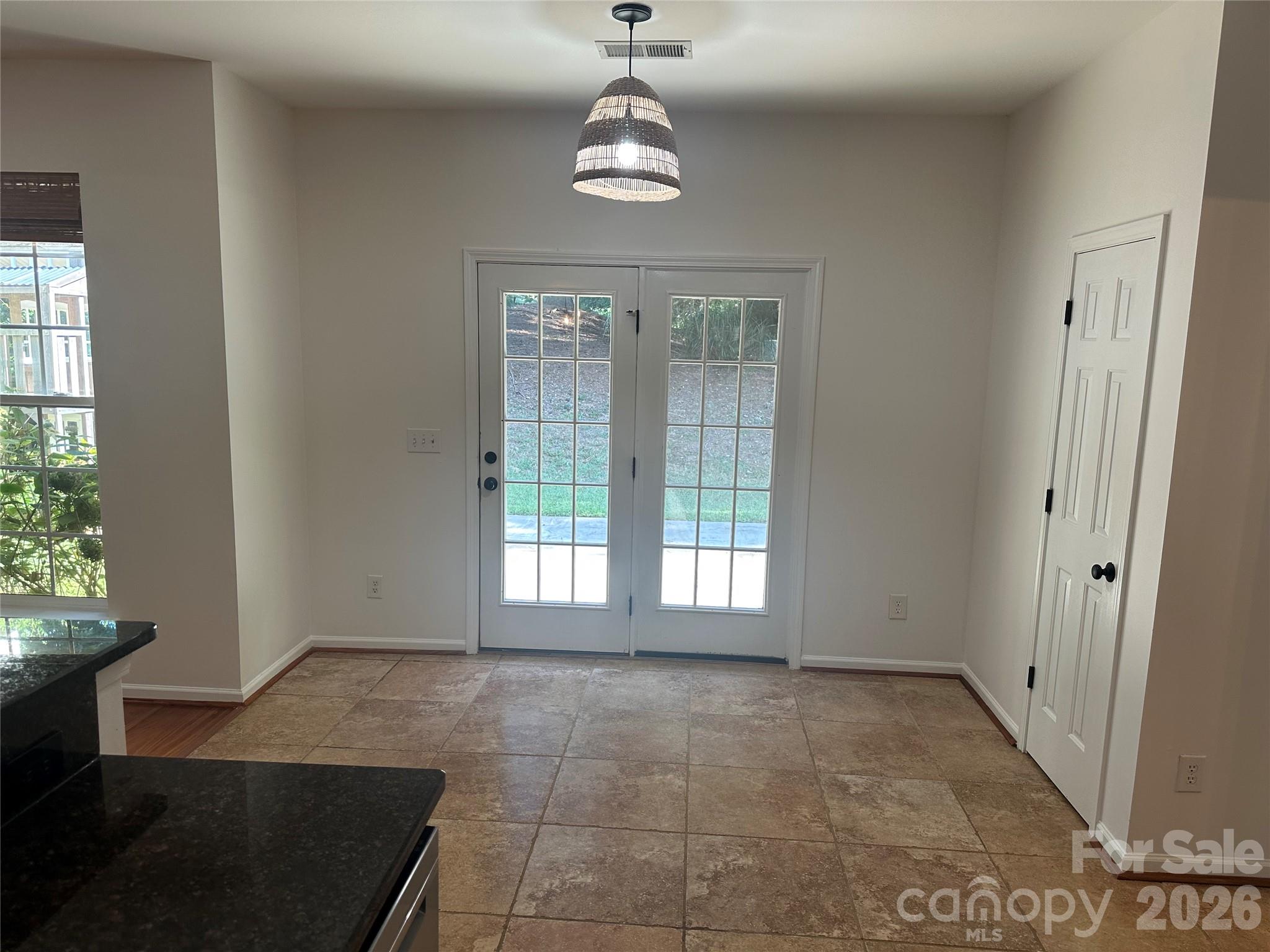 Single Family Residence at 117 S Audubon Avenue, Mooresville, photo 7 of 33