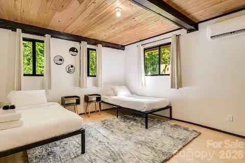 Single Family Residence at 193 Shadow Lane, Waynesville, photo 21 of 25