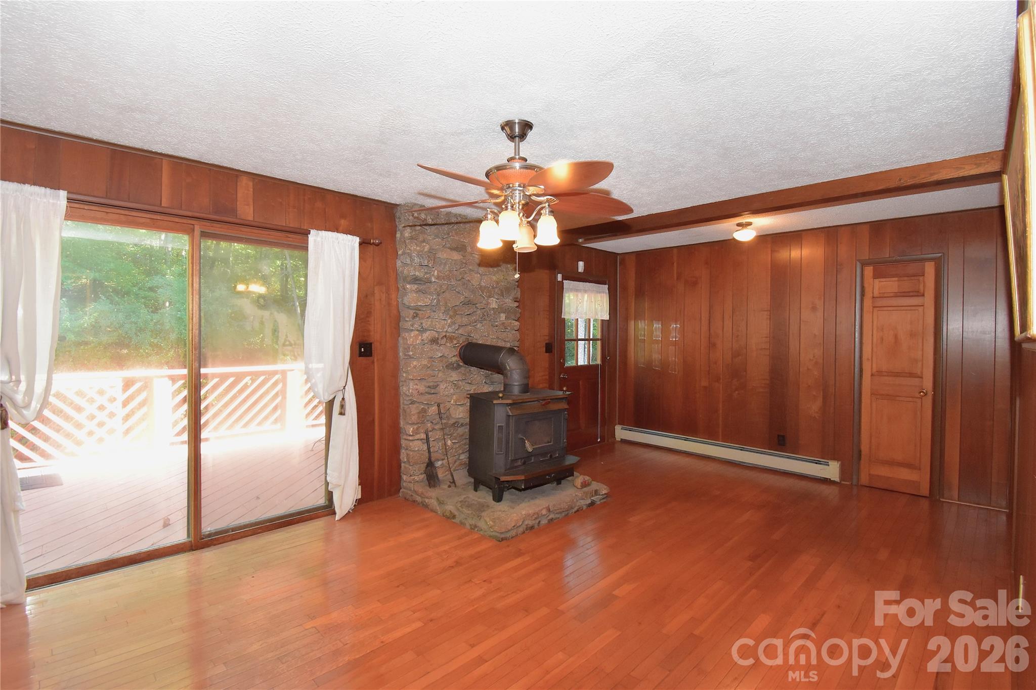 Single Family Residence at 586 Justice Ridge Road, Candler, photo 7 of 37