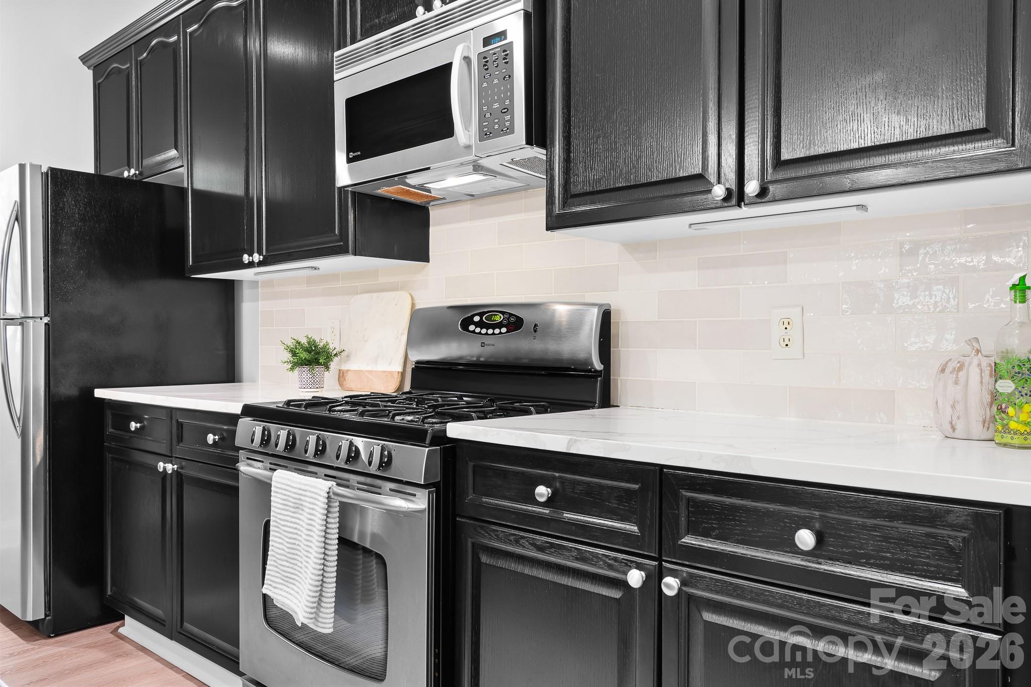 Condominium at 9007 Rosalyn Glen Road, Cornelius, photo 9 of 29