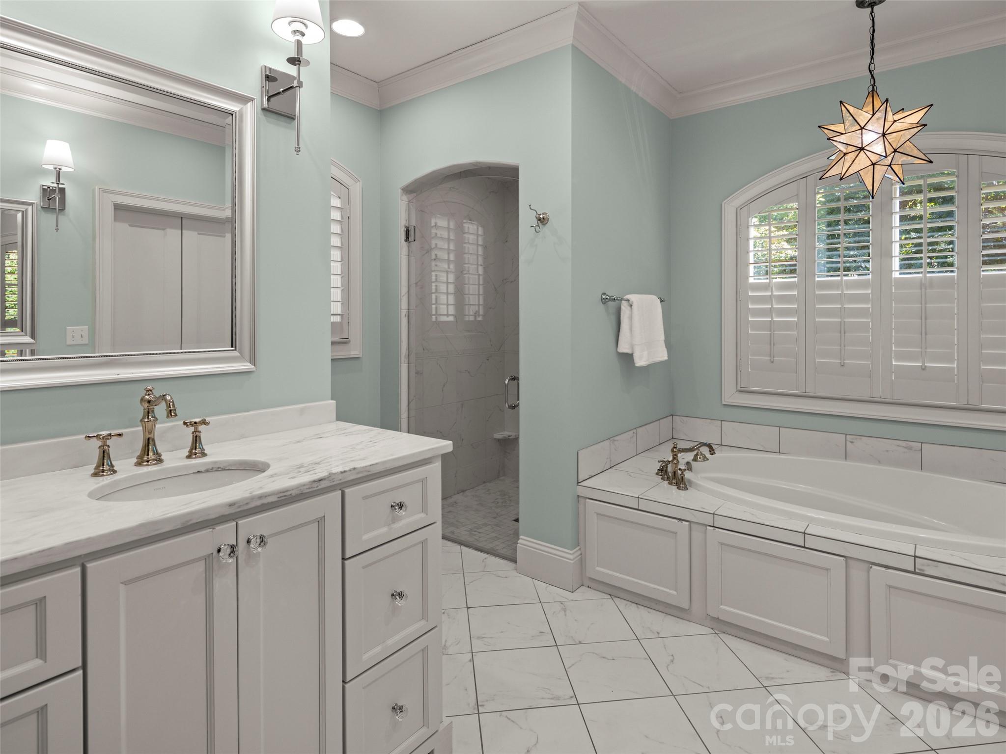 Primay Bath - 89 Emmas Grove Road, Fletcher
