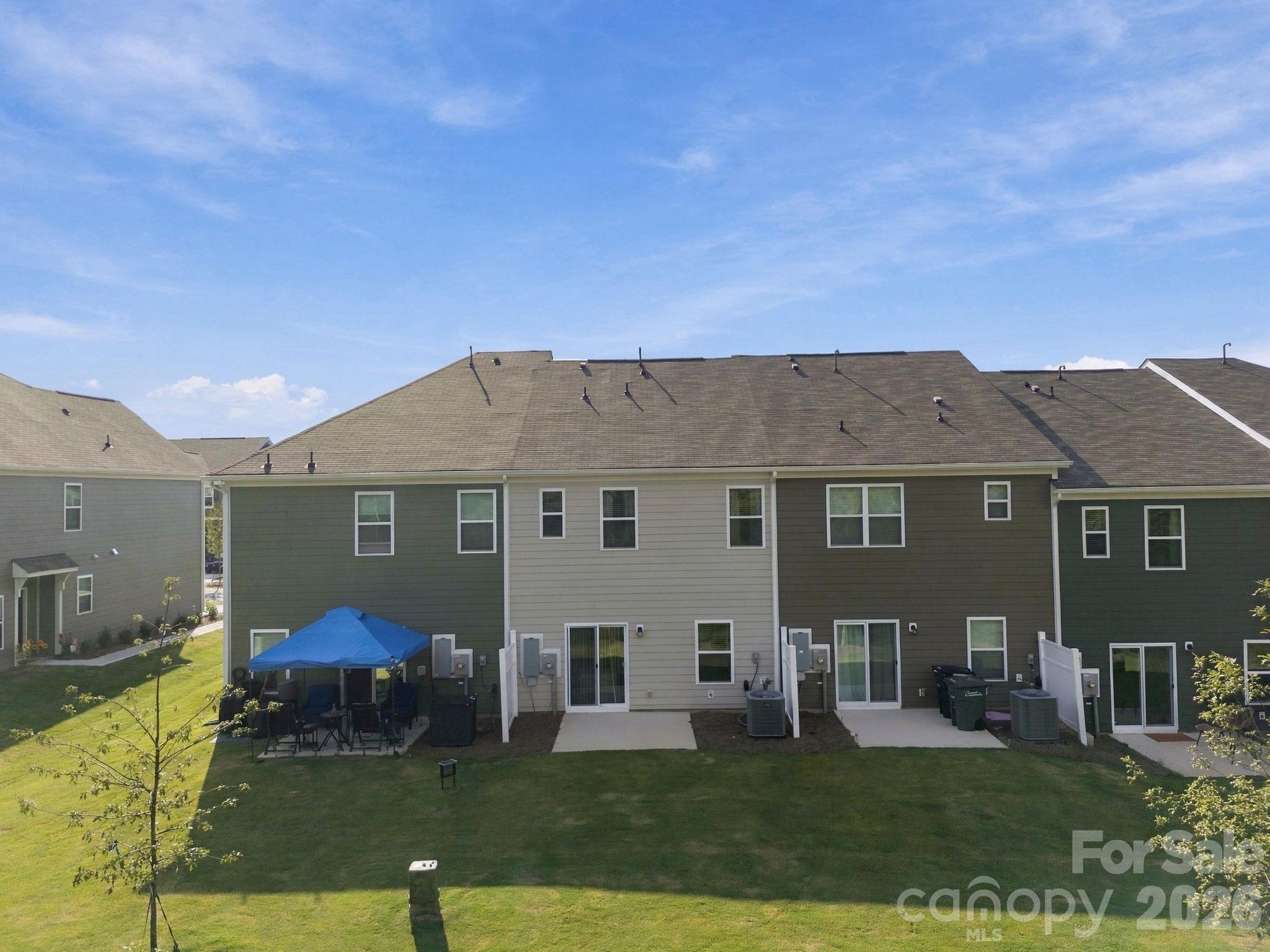 Townhouse at 759 Kitfox Drive NW, Concord, photo 4 of 45