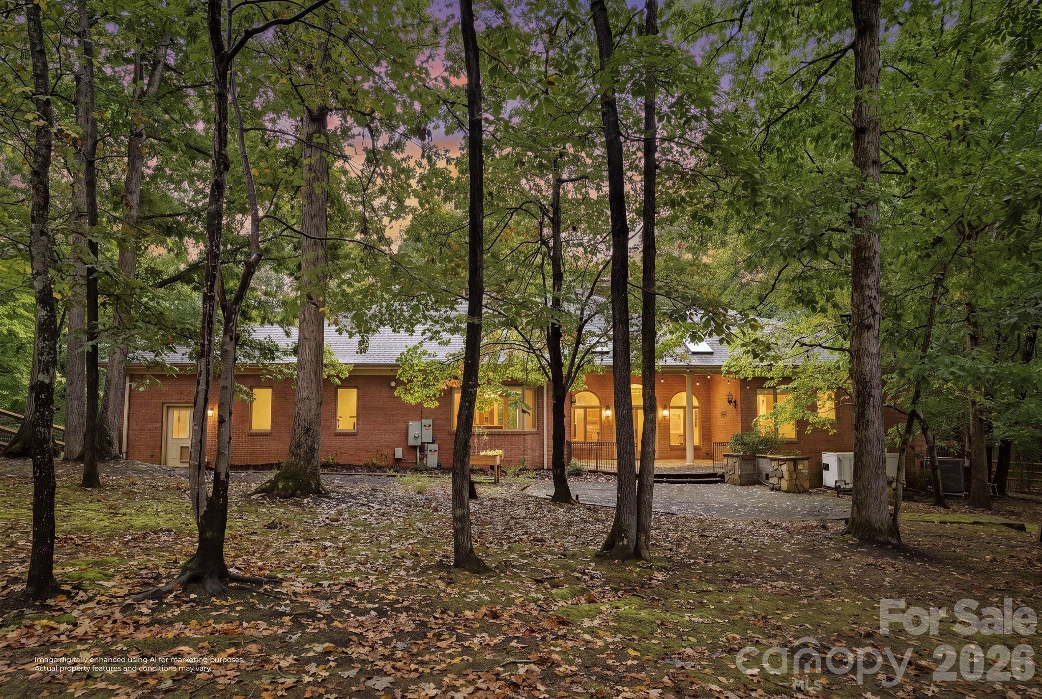 Single Family Residence at 935 Woods Loop, Waxhaw, photo 2 of 43