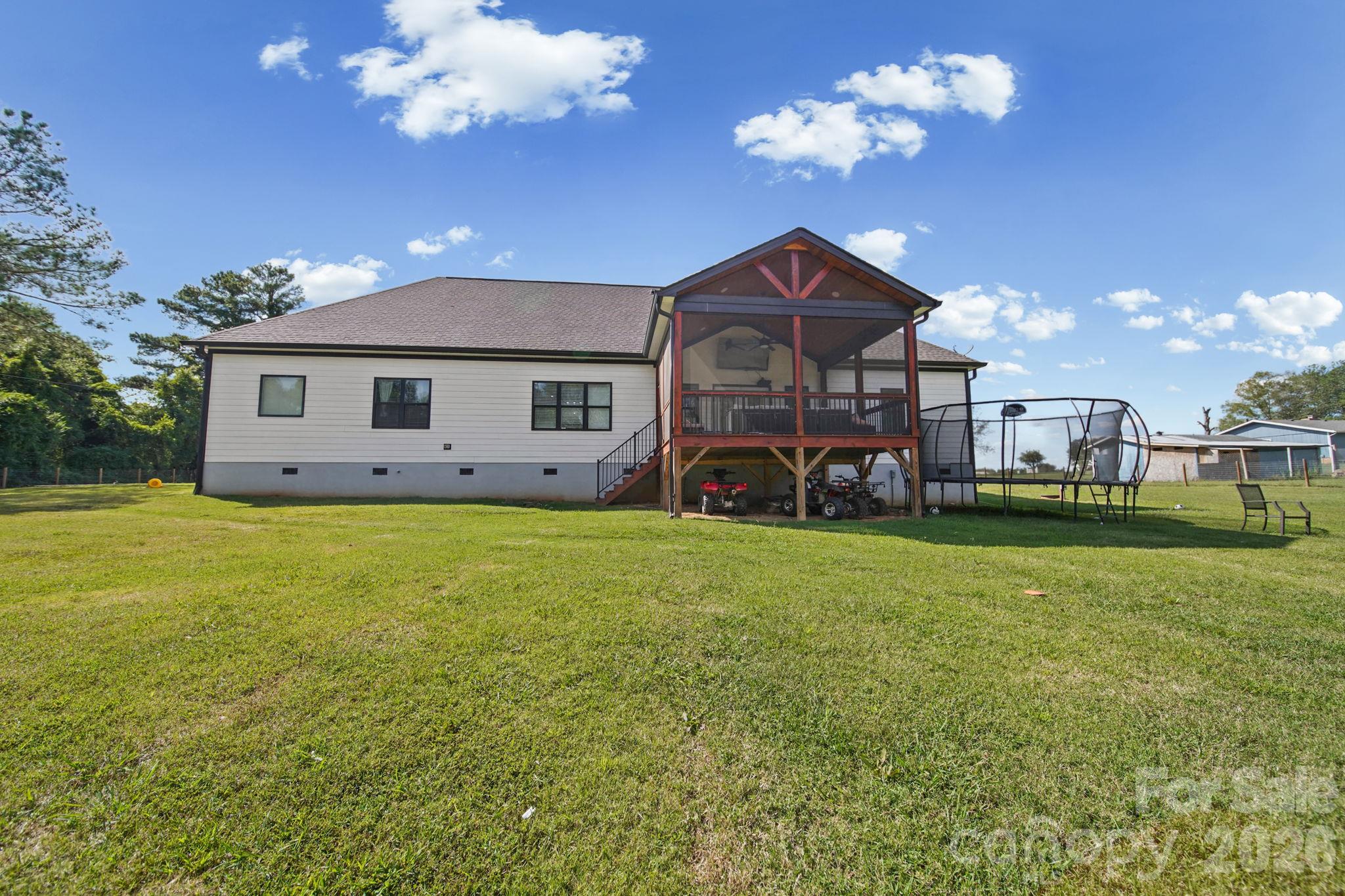 Single Family Residence at 2101 Mangum Dairy Road, Monroe, photo 4 of 44