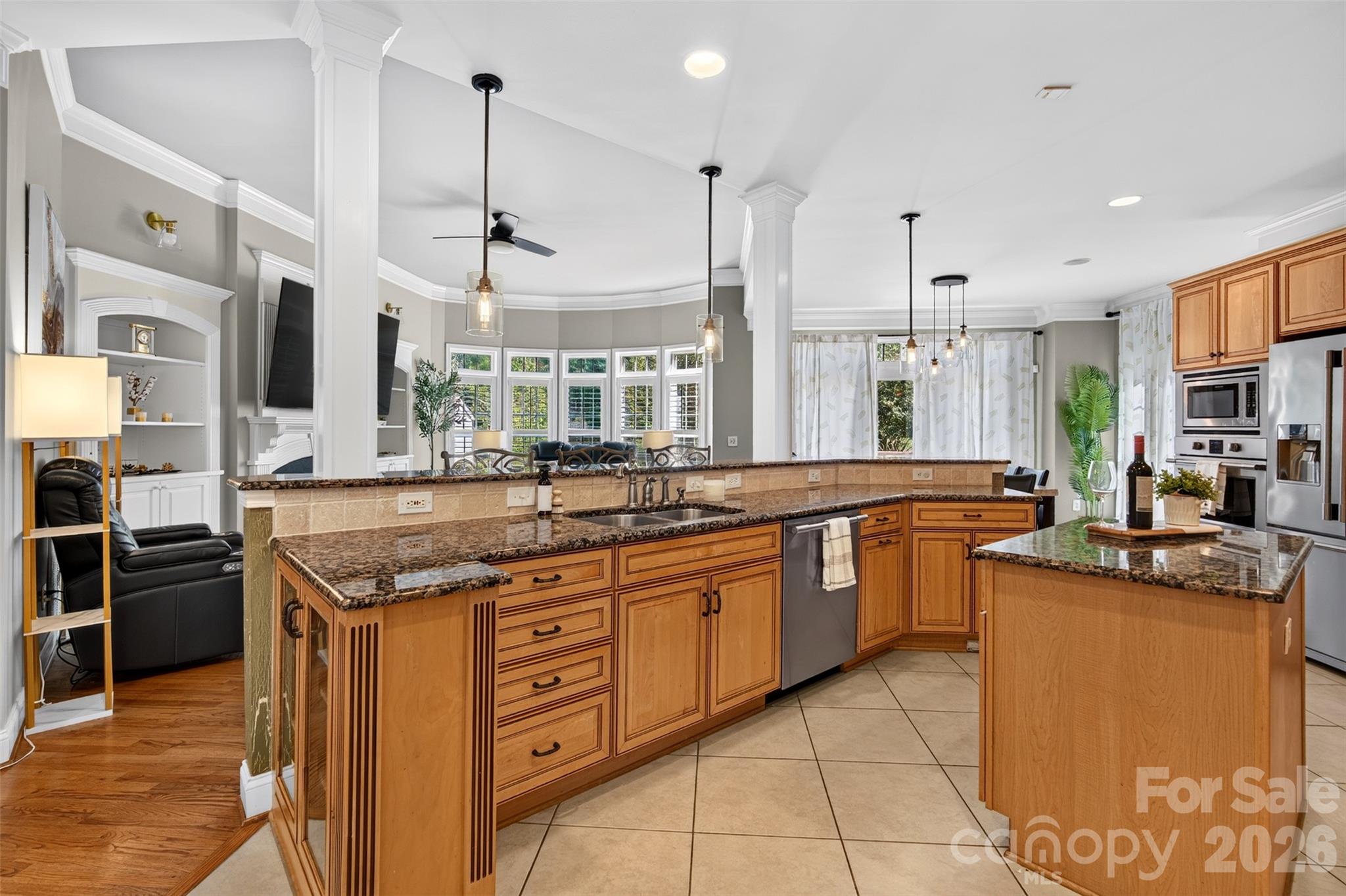 Single Family Residence at 9153 Kensington Forest Drive, Harrisburg, photo 6 of 41