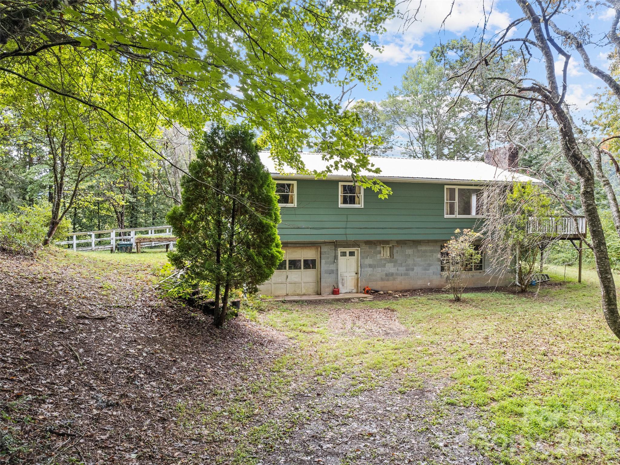 Single Family Residence at 177 Mica Ridge, Sylva, photo 8 of 33