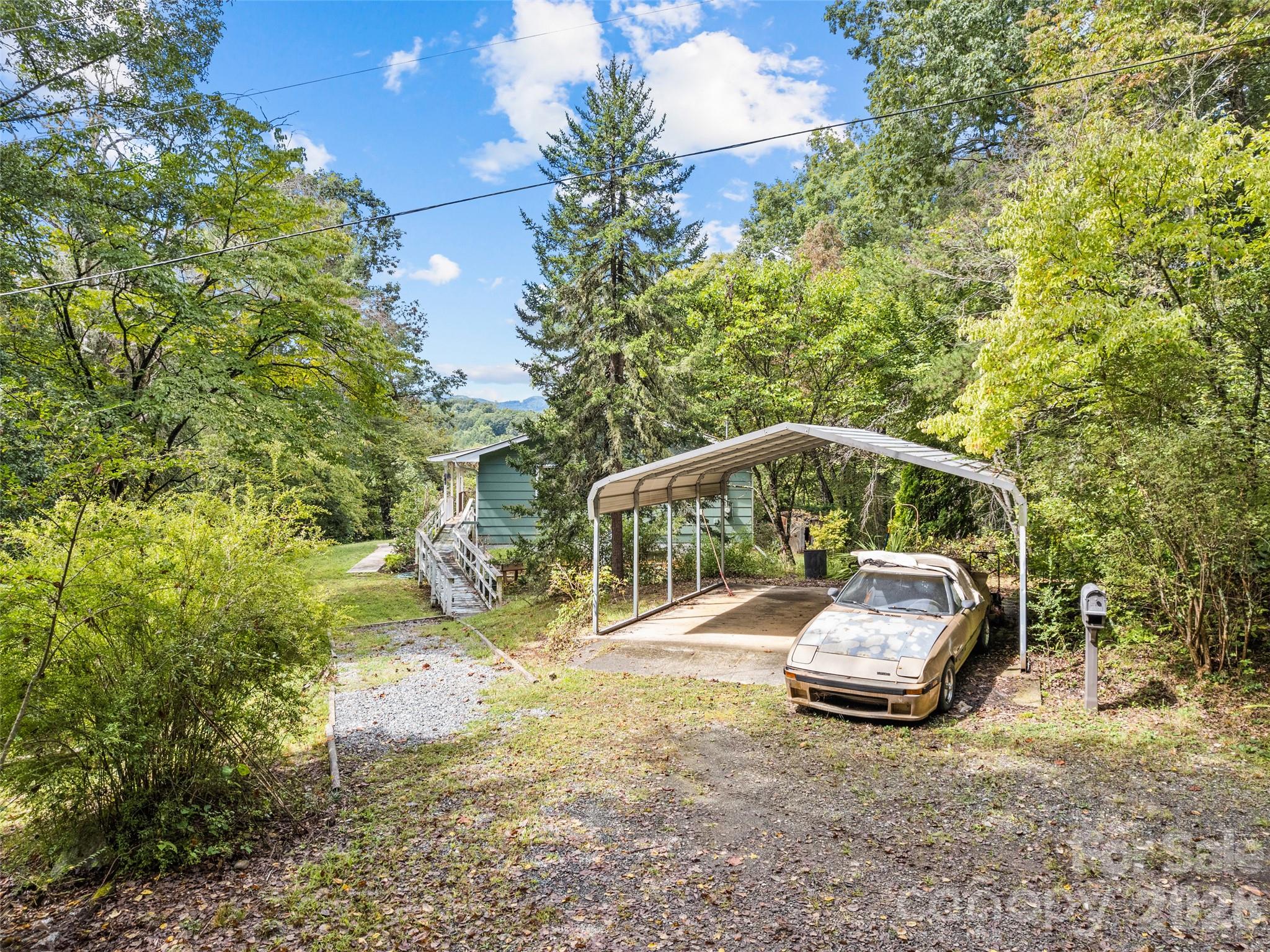 Single Family Residence at 177 Mica Ridge, Sylva, photo 15 of 33