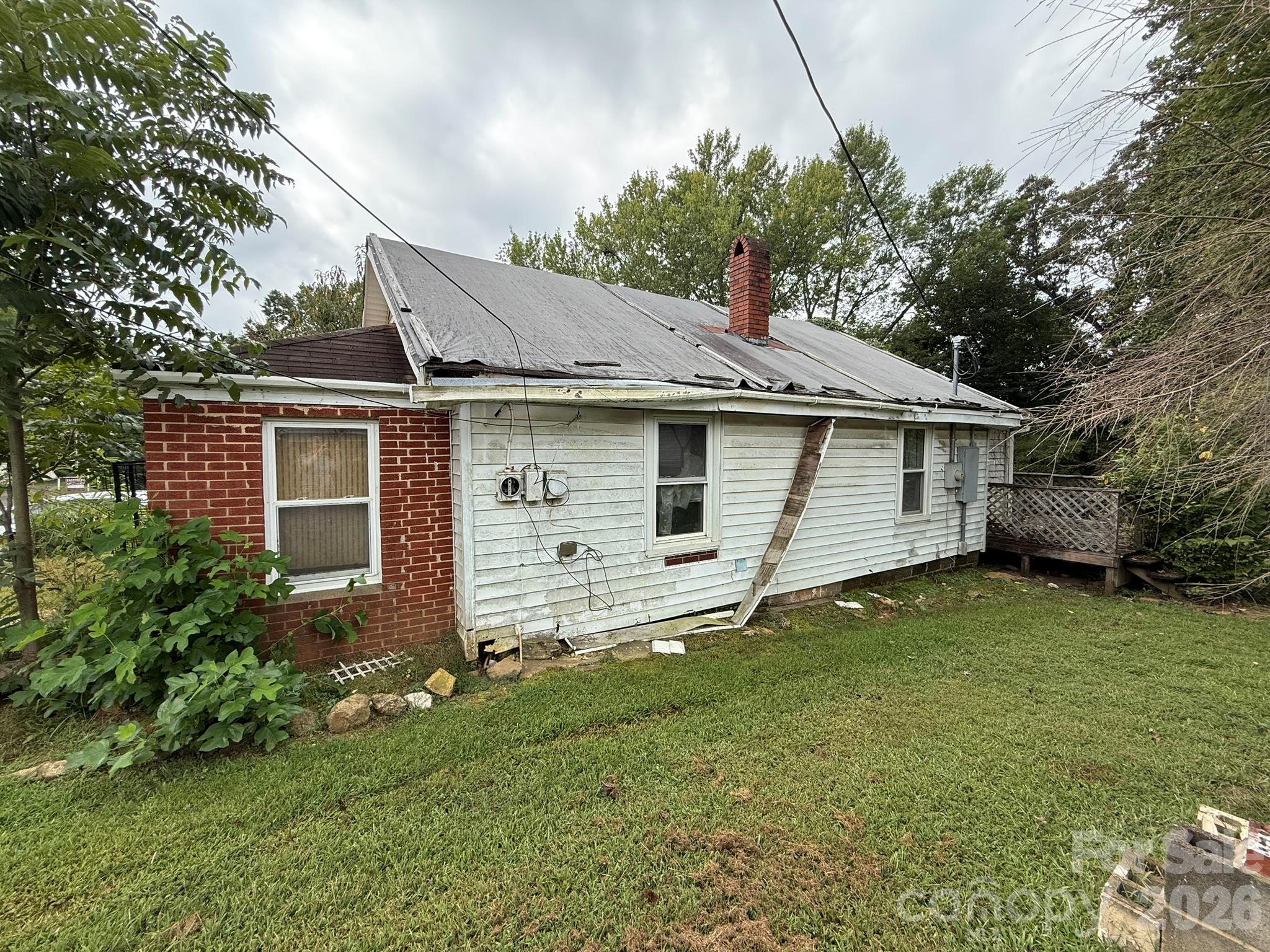 Single Family Residence at 68 Morris Avenue, Marion, photo 5 of 32