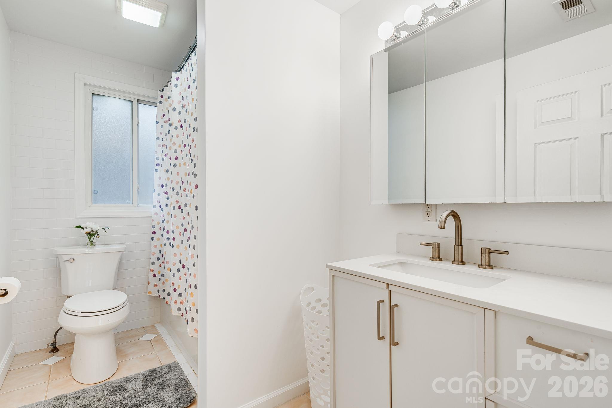 Main Floor Bathroom - 195 Whitmire Road, Brevard