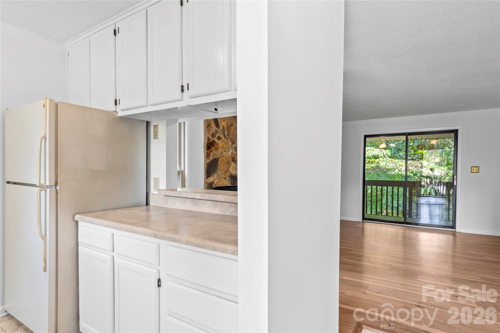 Condominium at 178 Driftwood Lane, Winston Salem, photo 10 of 32