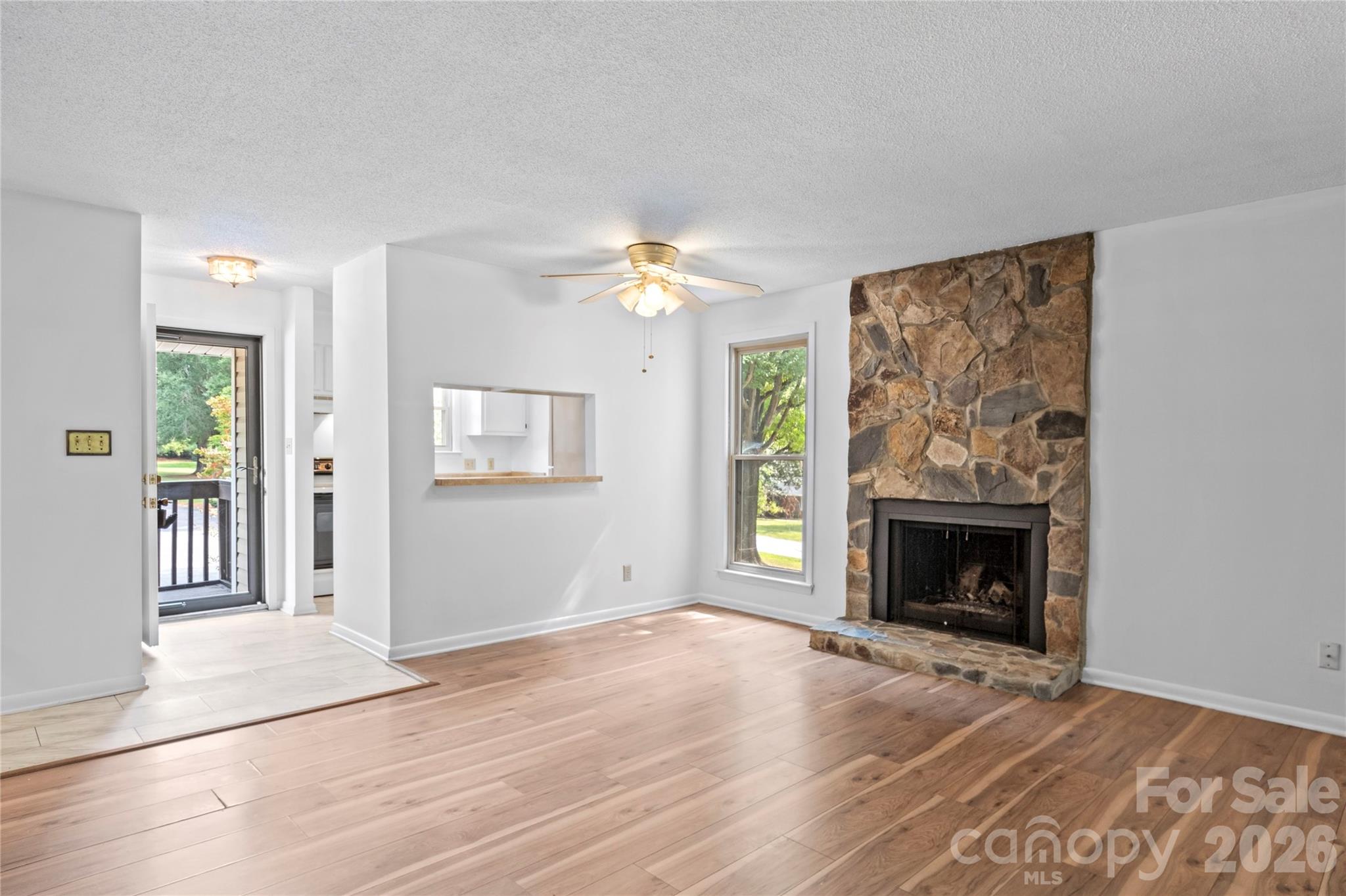 Condominium at 178 Driftwood Lane, Winston Salem, photo 5 of 32
