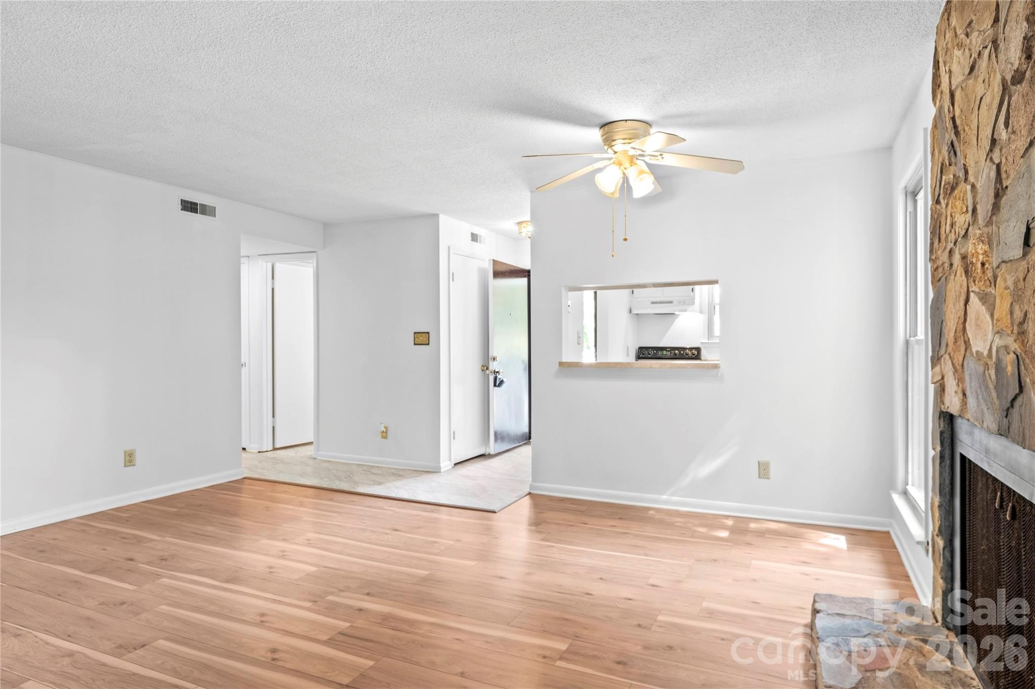 Condominium at 178 Driftwood Lane, Winston Salem, photo 8 of 32