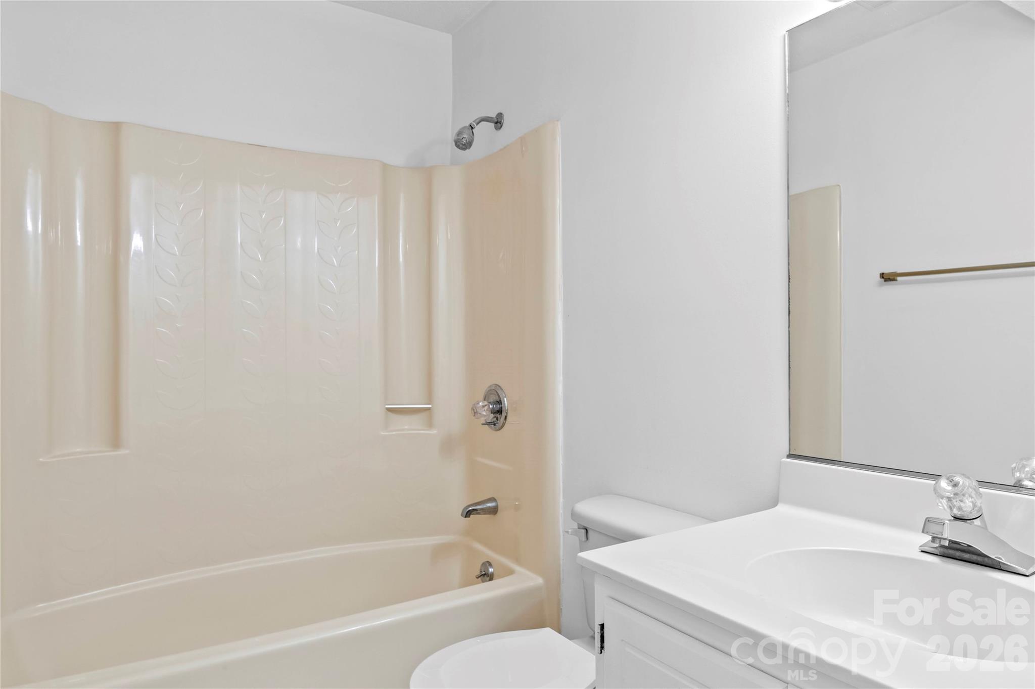 Condominium at 178 Driftwood Lane, Winston Salem, photo 23 of 32
