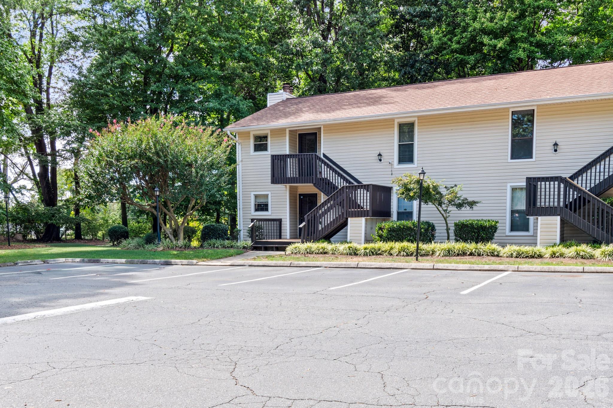 Condominium at 178 Driftwood Lane, Winston Salem, photo 32 of 32