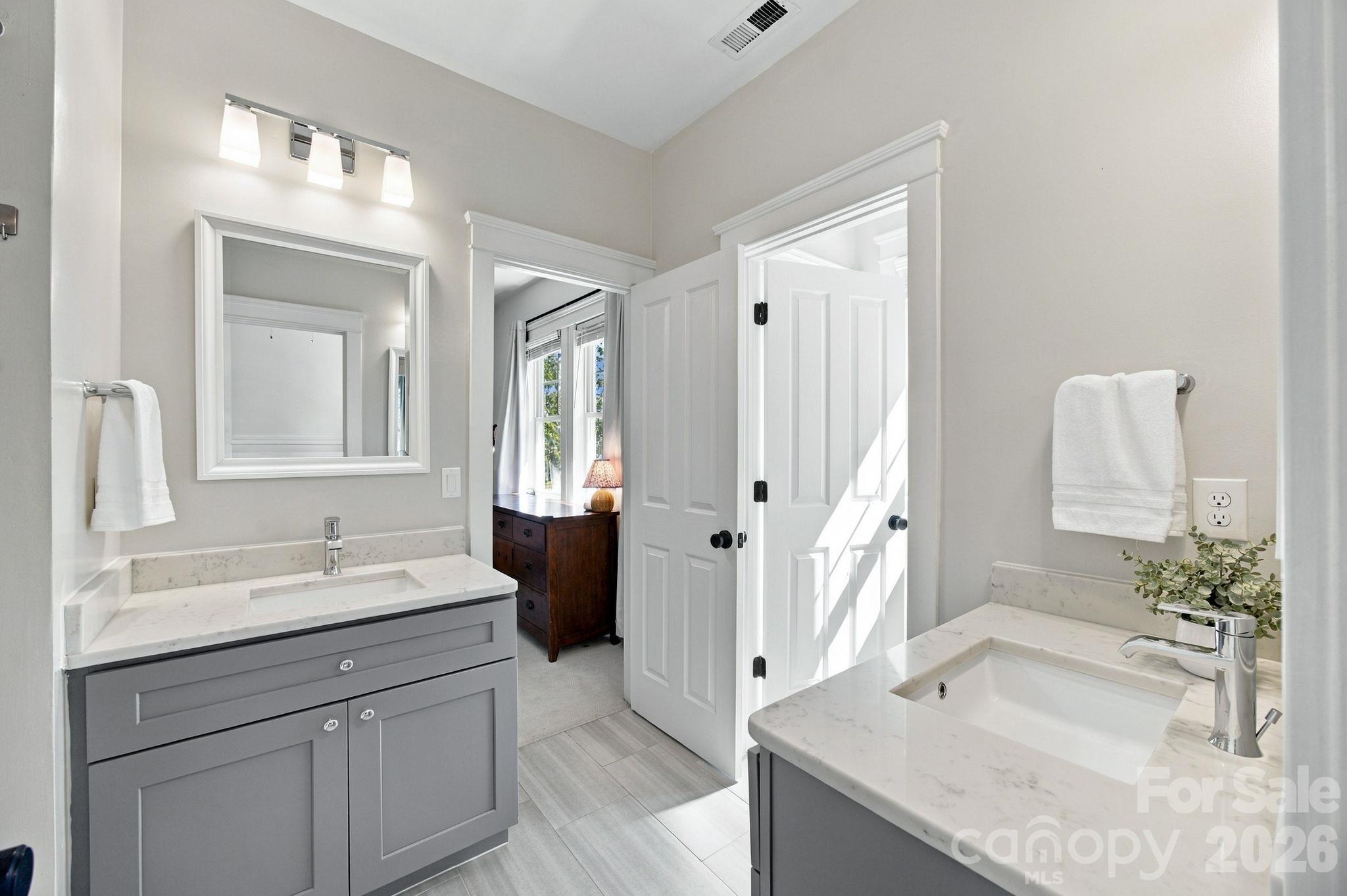 Single Family Residence at 16101 Kelly Park Circle, Huntersville, photo 30 of 46
