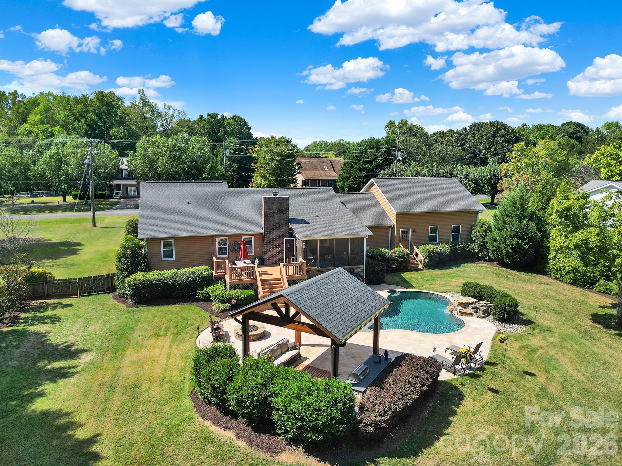 Single Family Residence at 900 Saddle Ridge Road, Fort Mill, photo 34 of 43