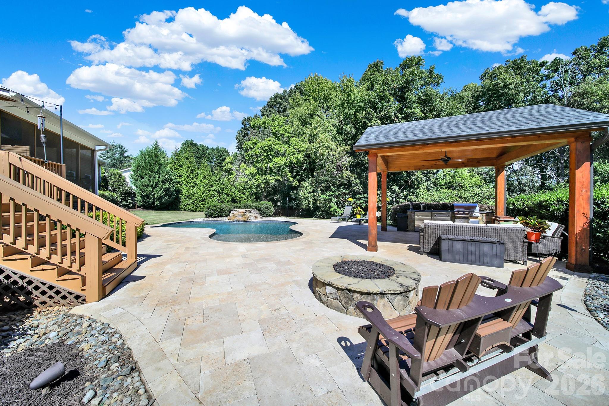Single Family Residence at 900 Saddle Ridge Road, Fort Mill, photo 37 of 43