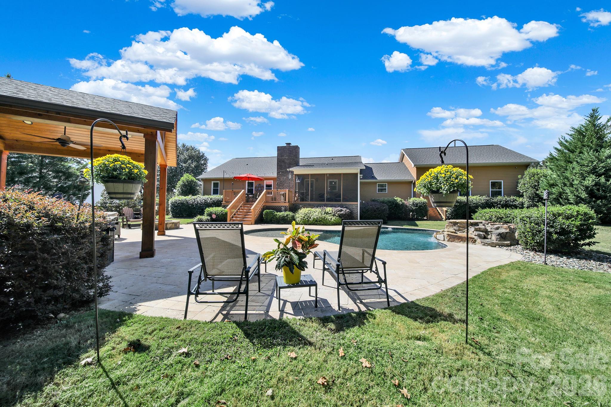 Single Family Residence at 900 Saddle Ridge Road, Fort Mill, photo 39 of 43
