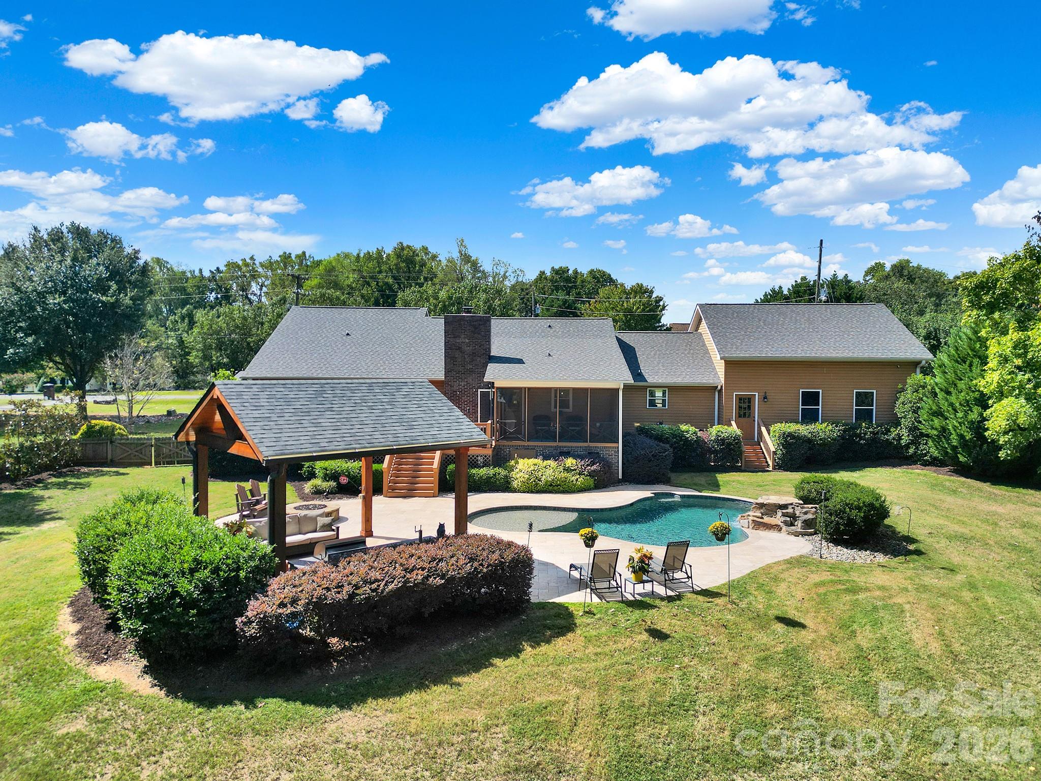 Single Family Residence at 900 Saddle Ridge Road, Fort Mill, photo 42 of 43