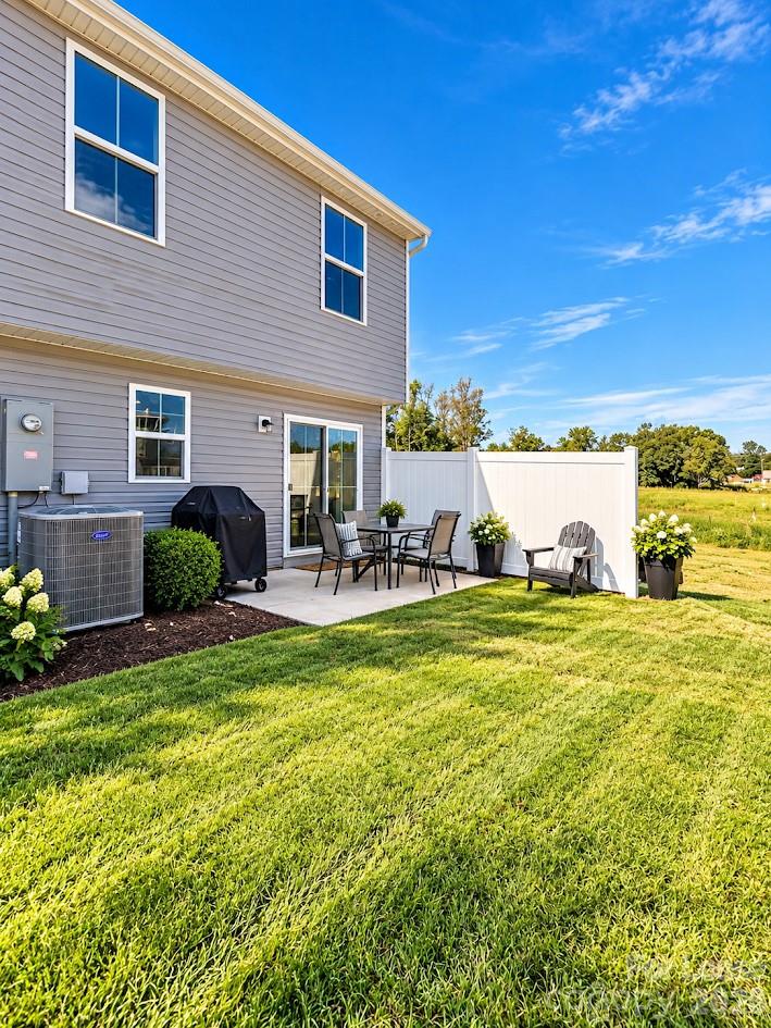 Townhouse at 1516 39th Avenue Loop NE, Hickory, photo 19 of 19