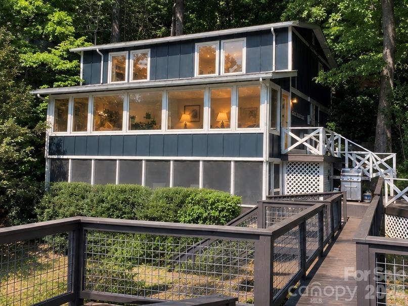 Single Family Residence at 138 Hummingbird Cove, Lake Lure, photo 2 of 28